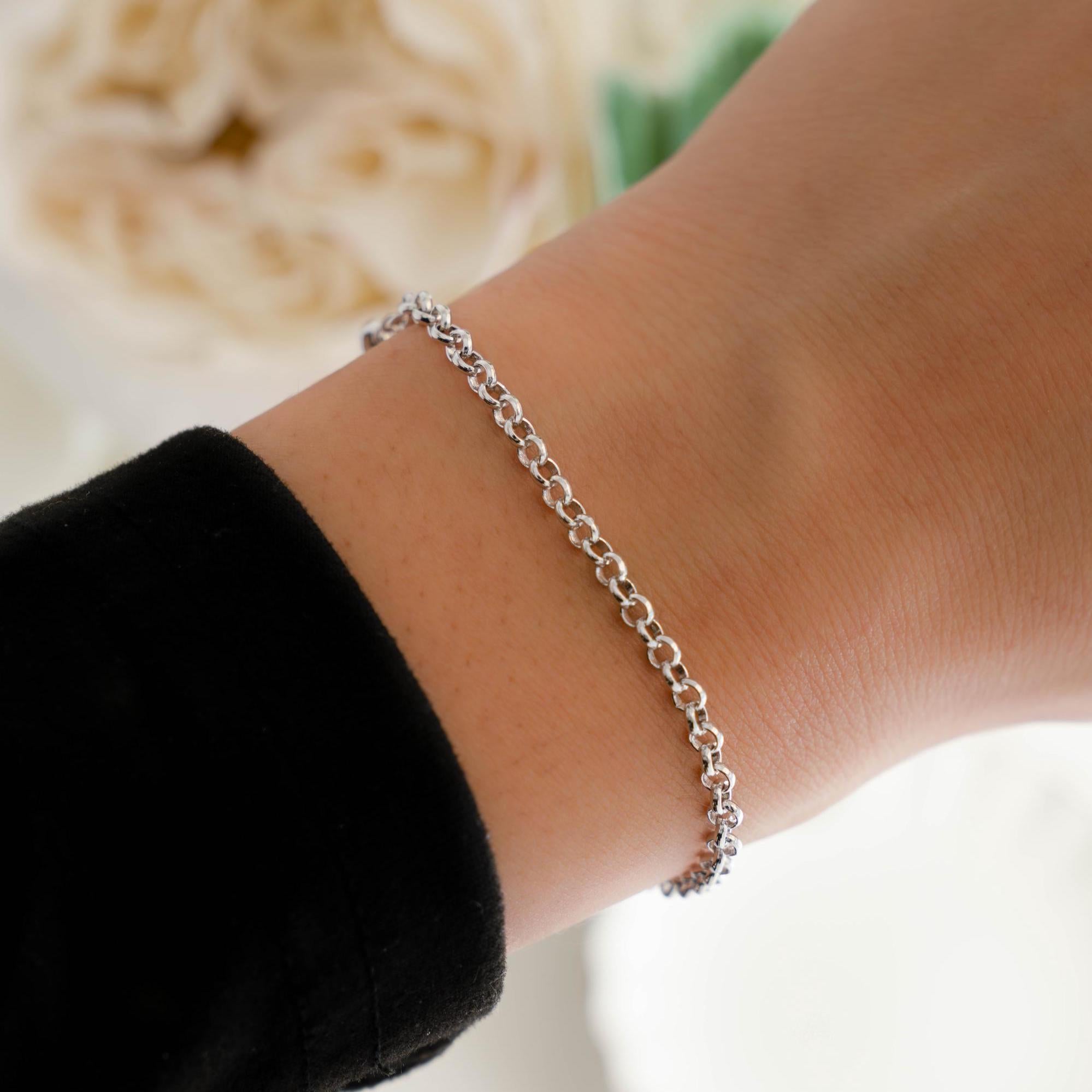 Chain Bracelet, Dainty Bracelet, Minimalist Jewelry, Gold Bracelet, Silver Bracelet, Stackable Bracelet, Gift for Her, Christmas Gift