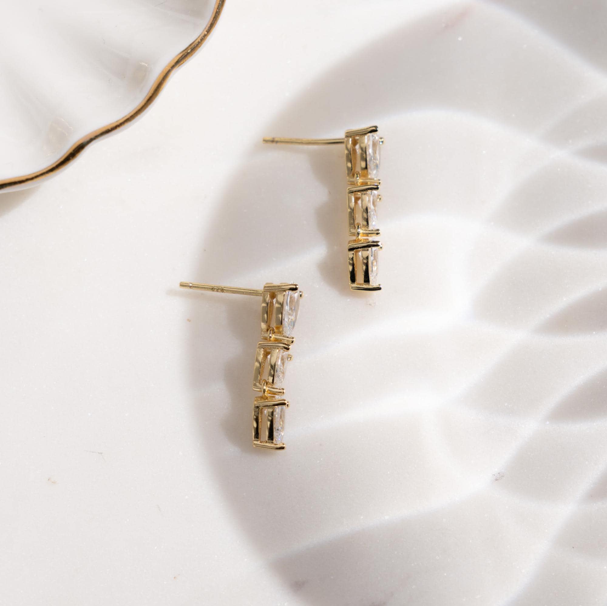 Teardrop Earrings, Dangle Earrings, Drop Earrings, Diamond Stud Earrings, Bridal Earrings, Wedding Jewelry, Gift for Her, Wedding Earrings