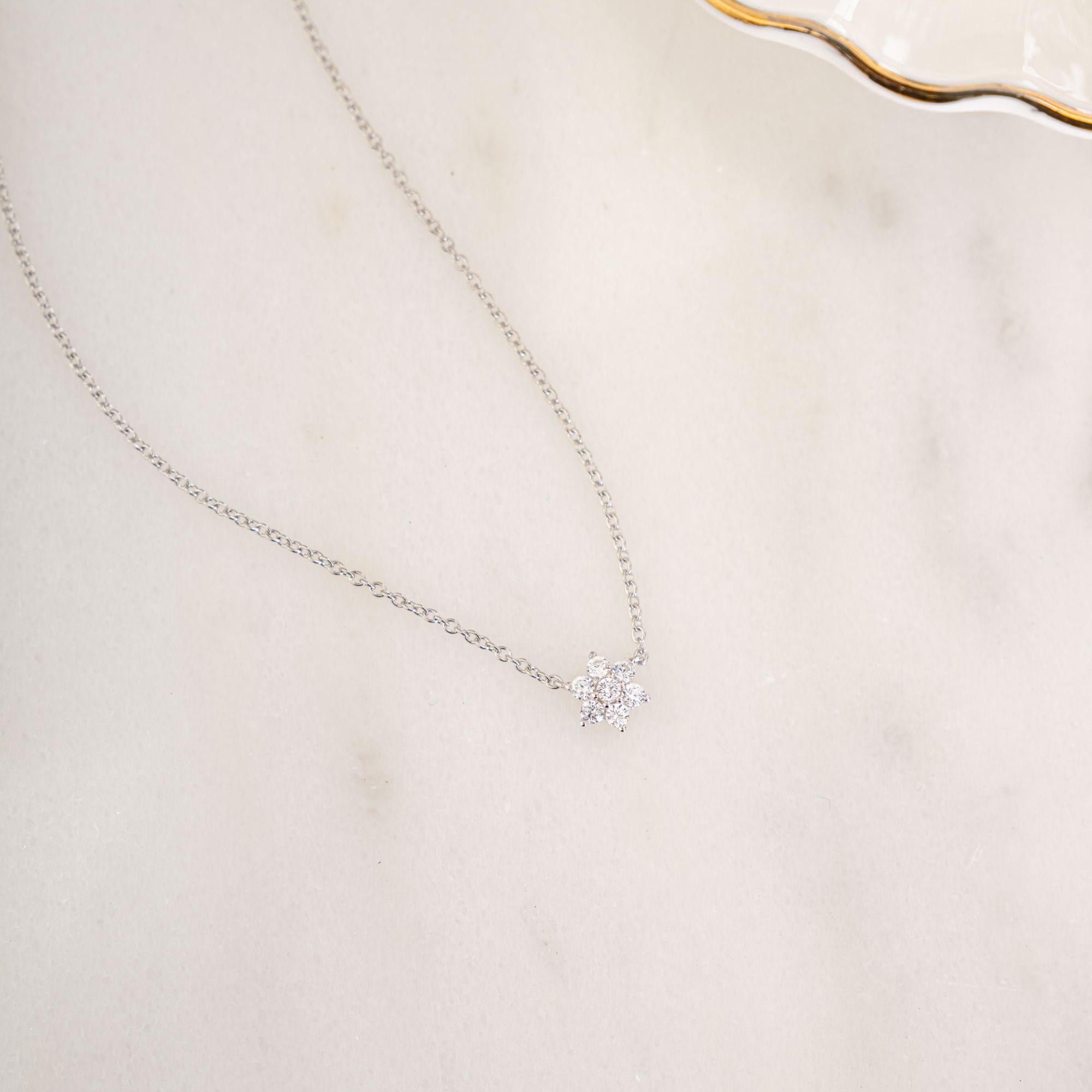 Flower Necklace, Flower Jewelry, Gift for Her, Bridal Jewelry, Bridesmaid Gift, Bridal Necklace, Minimalist Necklace, Dainty Necklace