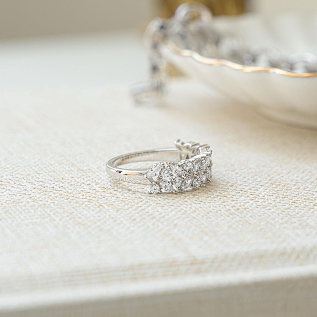 Diamond Cluster Ring, Wedding Band, Statement Ring, Vintage Ring, Bridal Jewelry, Womens Gold Ring, Anniversary Gift, Gift for Her