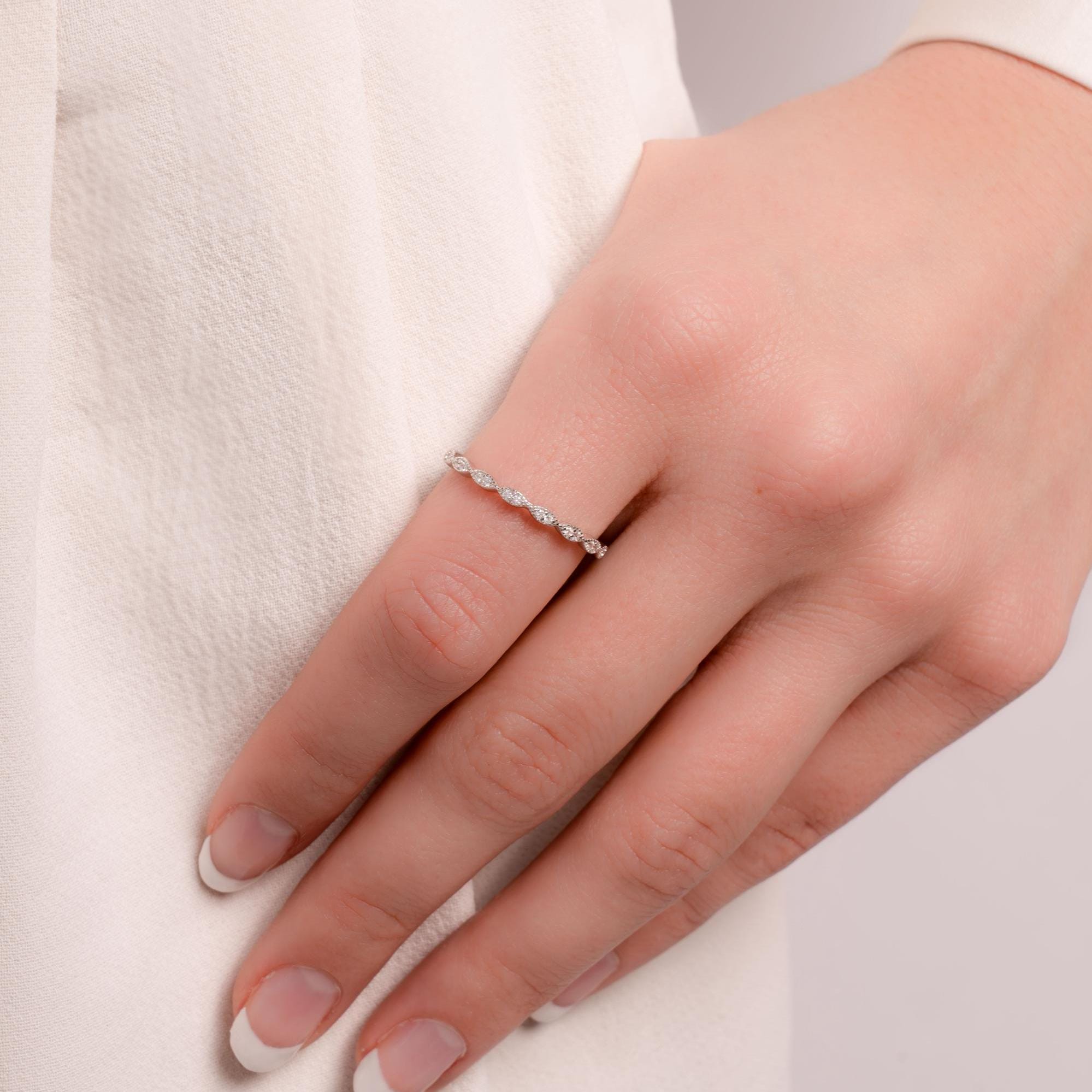 Eternity Band, Minimalist Ring, Stacking Ring, Eternity Ring, Stacking Ring, Diamond Ring, Dainty Ring, Wedding Band, Gift for Her Gold Ring