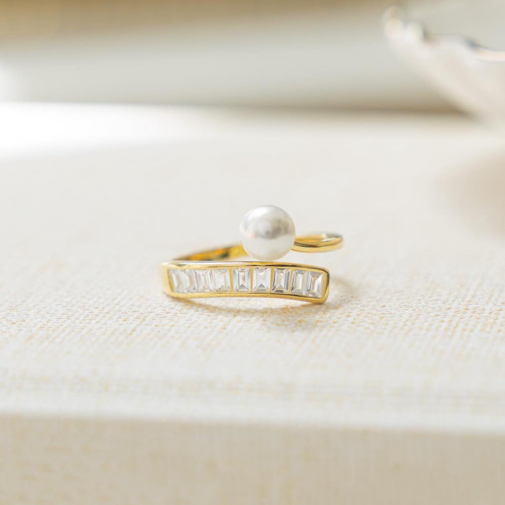 Pearl Ring, Baguette Ring, Wrap Ring, Summer Jewelry, Dainty Ring, Minimalist Ring, Pearl Jewelry, Wedding Jewelry, Spiral Ring Gift for Her
