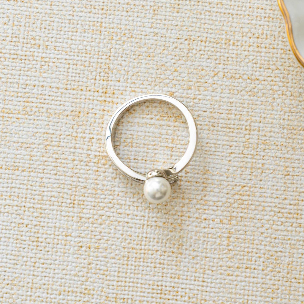 Pearl Ring, Baguette Ring, Wrap Ring, Summer Jewelry, Dainty Ring, Minimalist Ring, Pearl Jewelry, Wedding Jewelry, Spiral Ring Gift for Her
