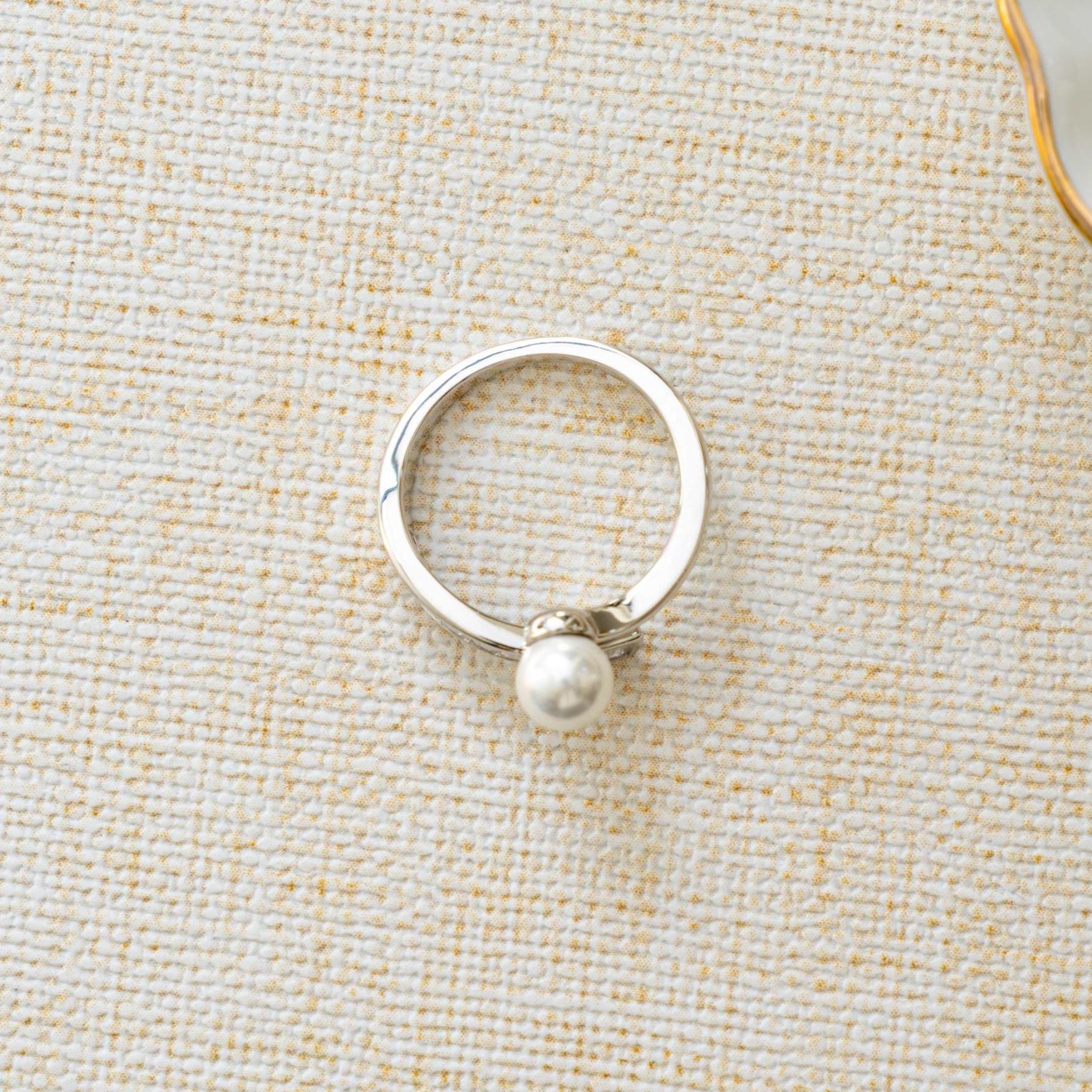 Pearl Ring, Baguette Ring, Wrap Ring, Summer Jewelry, Dainty Ring, Minimalist Ring, Pearl Jewelry, Wedding Jewelry, Spiral Ring Gift for Her