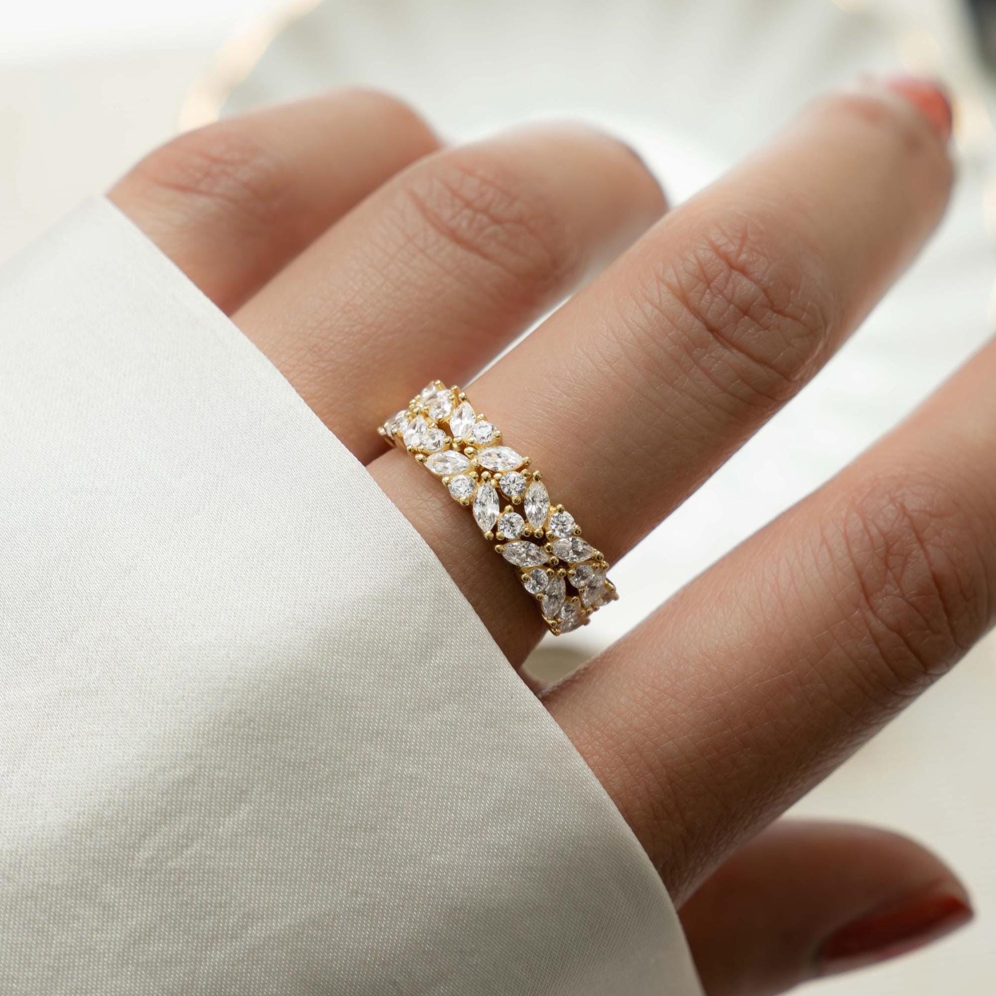 Diamond Cluster Ring, Wedding Band, Statement Ring, Vintage Ring, Bridal Jewelry, Womens Gold Ring, Anniversary Gift, Gift for Her