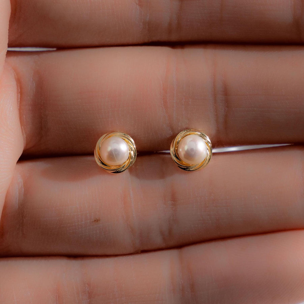 Pearl Earrings, Stud Earrings, Minimalist Jewelry, Stud Earrings, Sterling Silver Dainty Earrings, Freshwater Pearls, Bridal Earrings, Gift