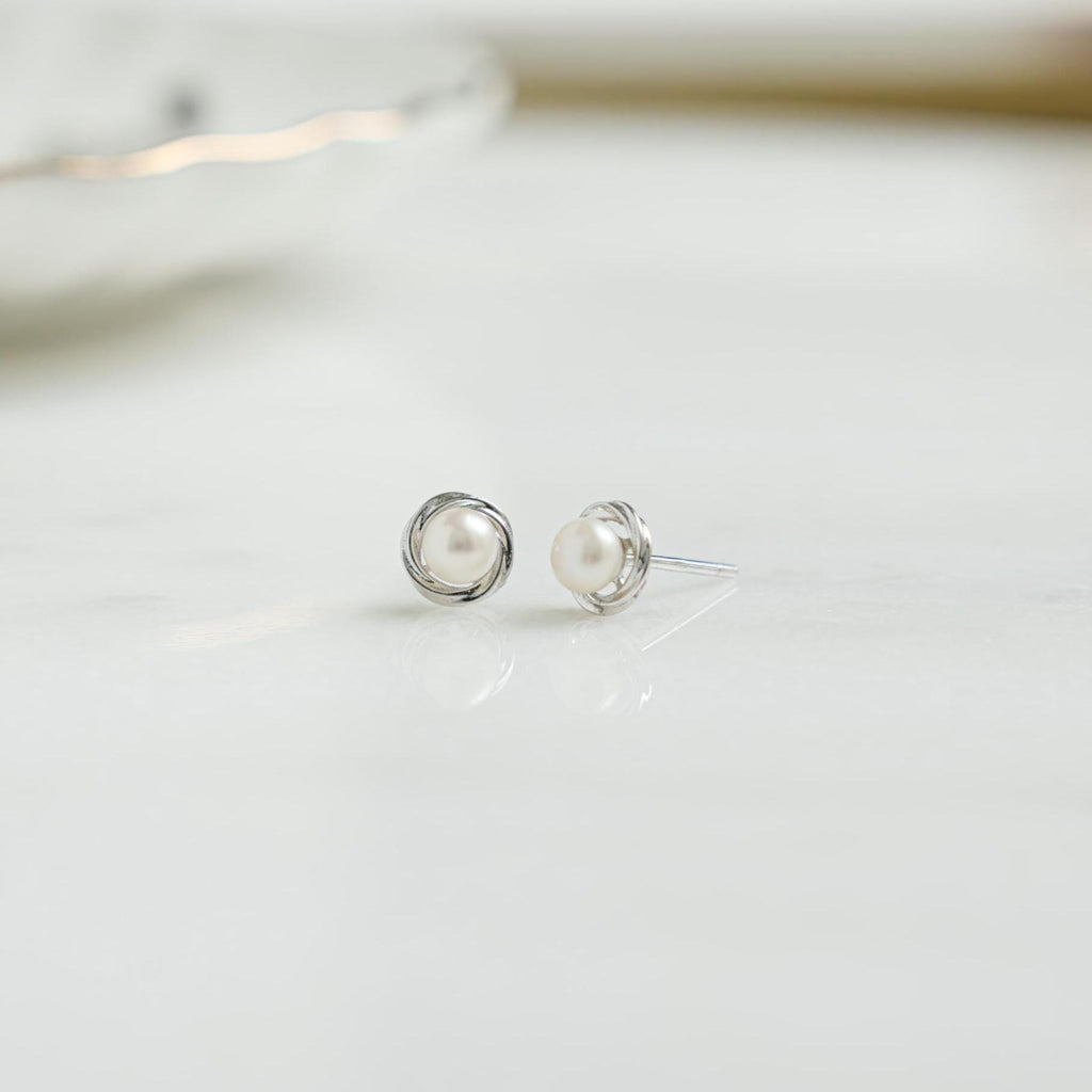 Freshwater Pearl Stud Earrings, Bridal Earrings, Minimalist Jewelry, Dainty Pearl Earrings, Sterling Silver Earrings, Freshwater Pearls