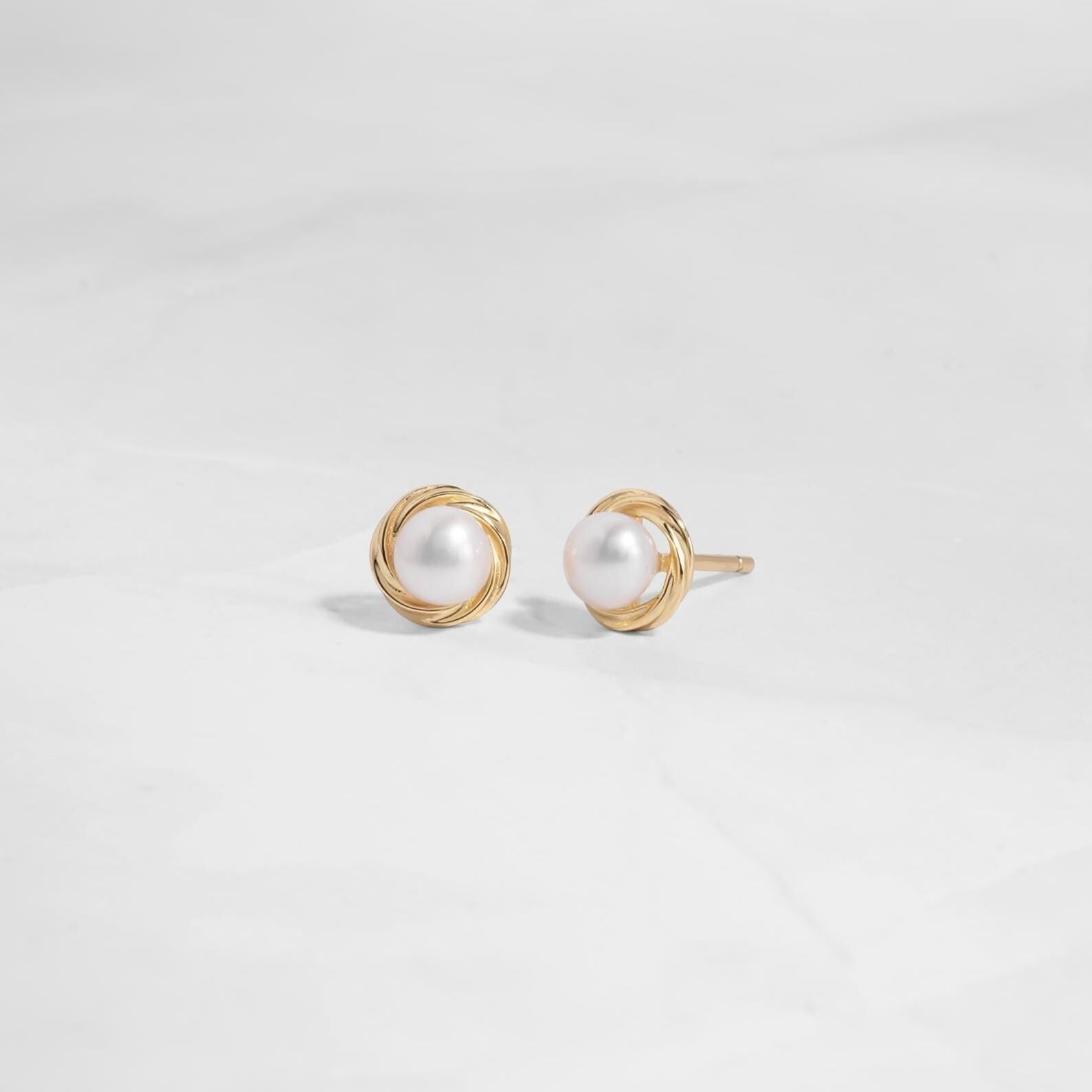 Freshwater Pearl Stud Earrings, Bridal Earrings, Minimalist Jewelry, Dainty Pearl Earrings, Sterling Silver Earrings, Freshwater Pearls