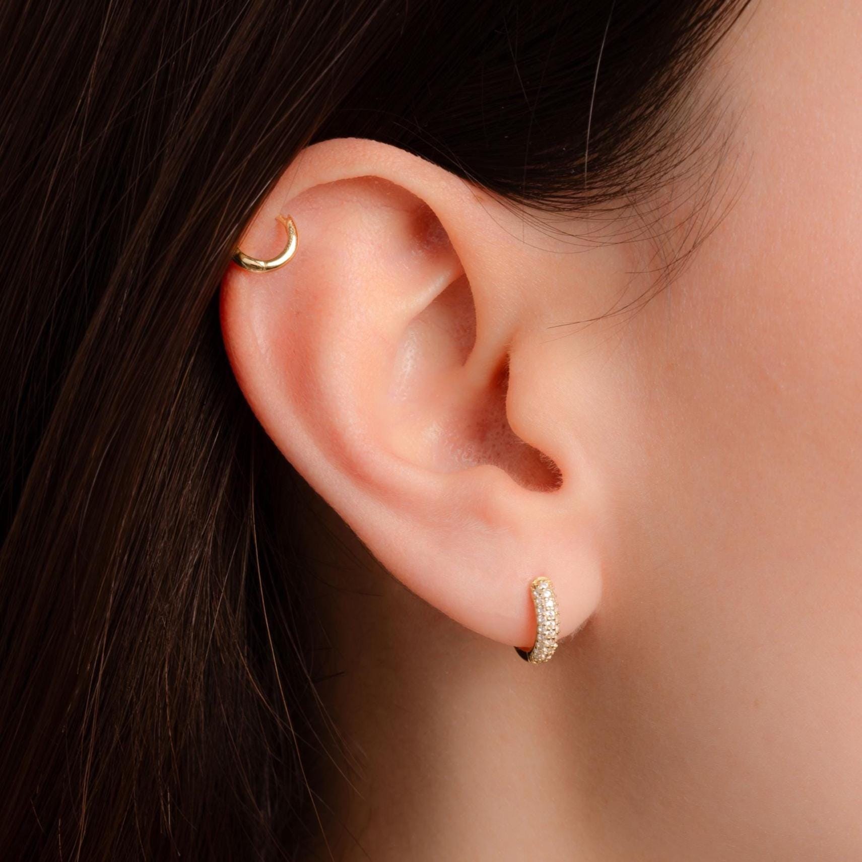Small Hoop Earrings, Huggie Hoop Earrings, Minimalist Earrings, Diamond Earrings, Tiny CZ Hoop Earrings, Cartilage Earrings, Gift for Her