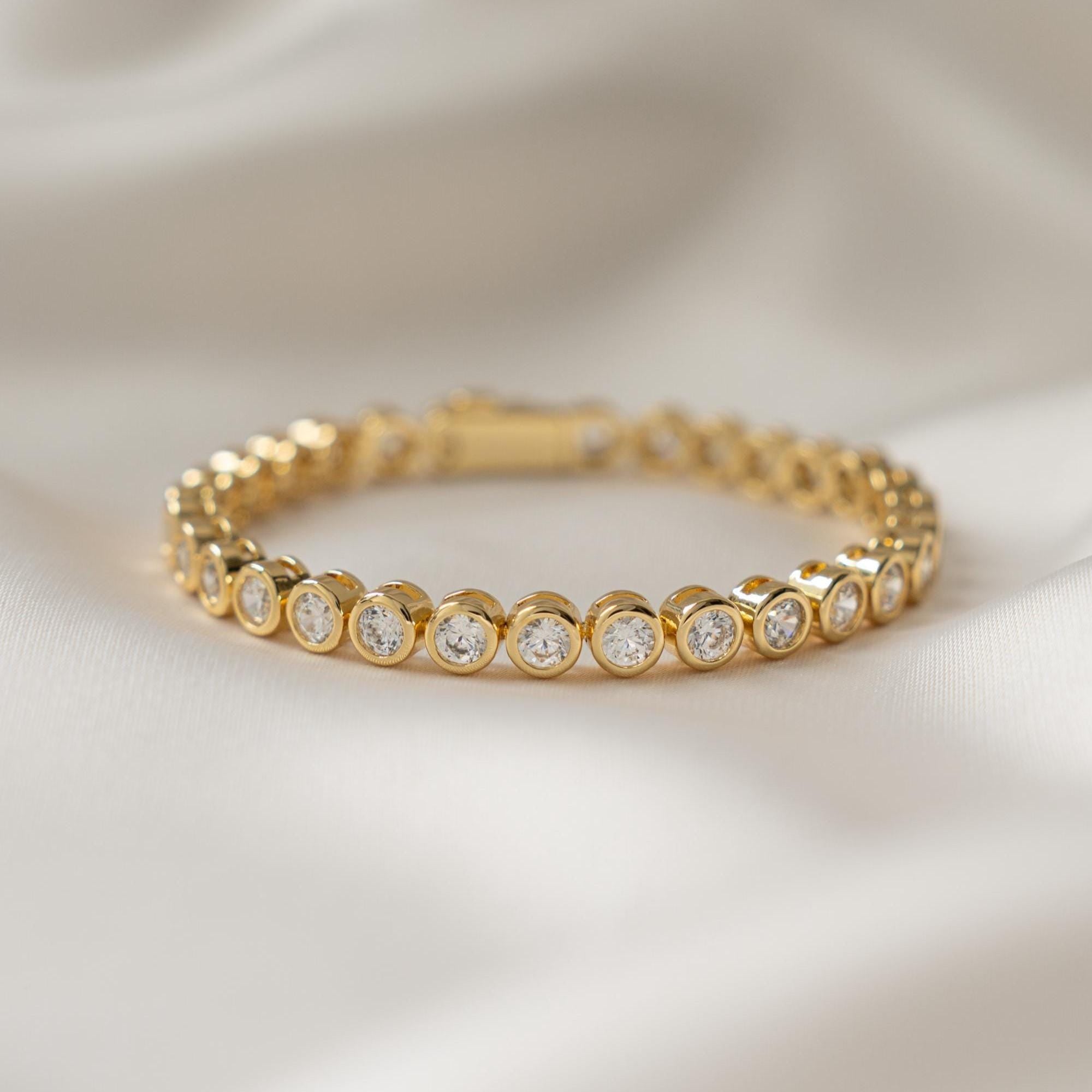 Handmade Bezel Tennis Bracelet, Statement Bracelet, Stackable Bracelet, Wedding Jewelry, Bridal Jewelry, Bridesmaid Gift for Her, 4mm Bezel
