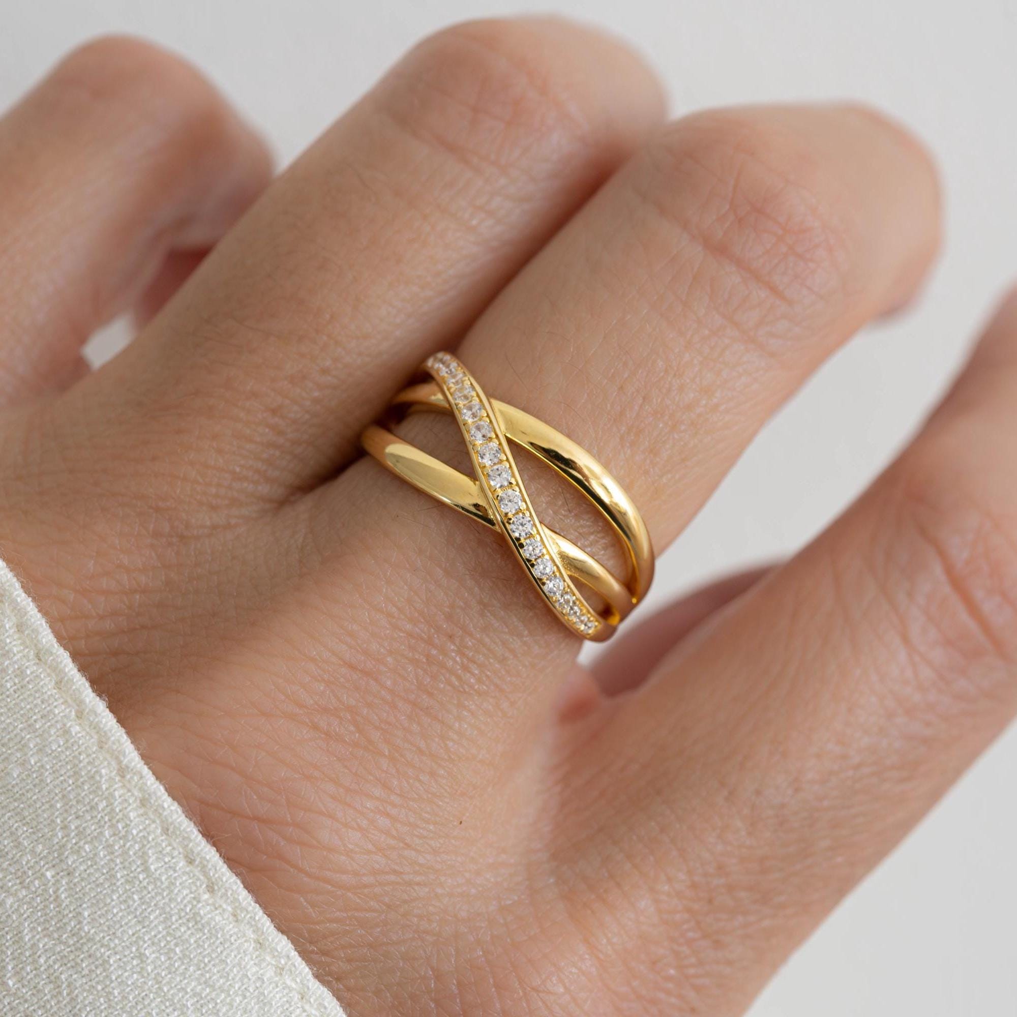 Dainty Diamond Ring by Sami Jewels, Statement Ring, Minimalist Ring, Dainty Ring, Unique Ring, Stacking Ring, Wedding Jewelry, Gift for Her