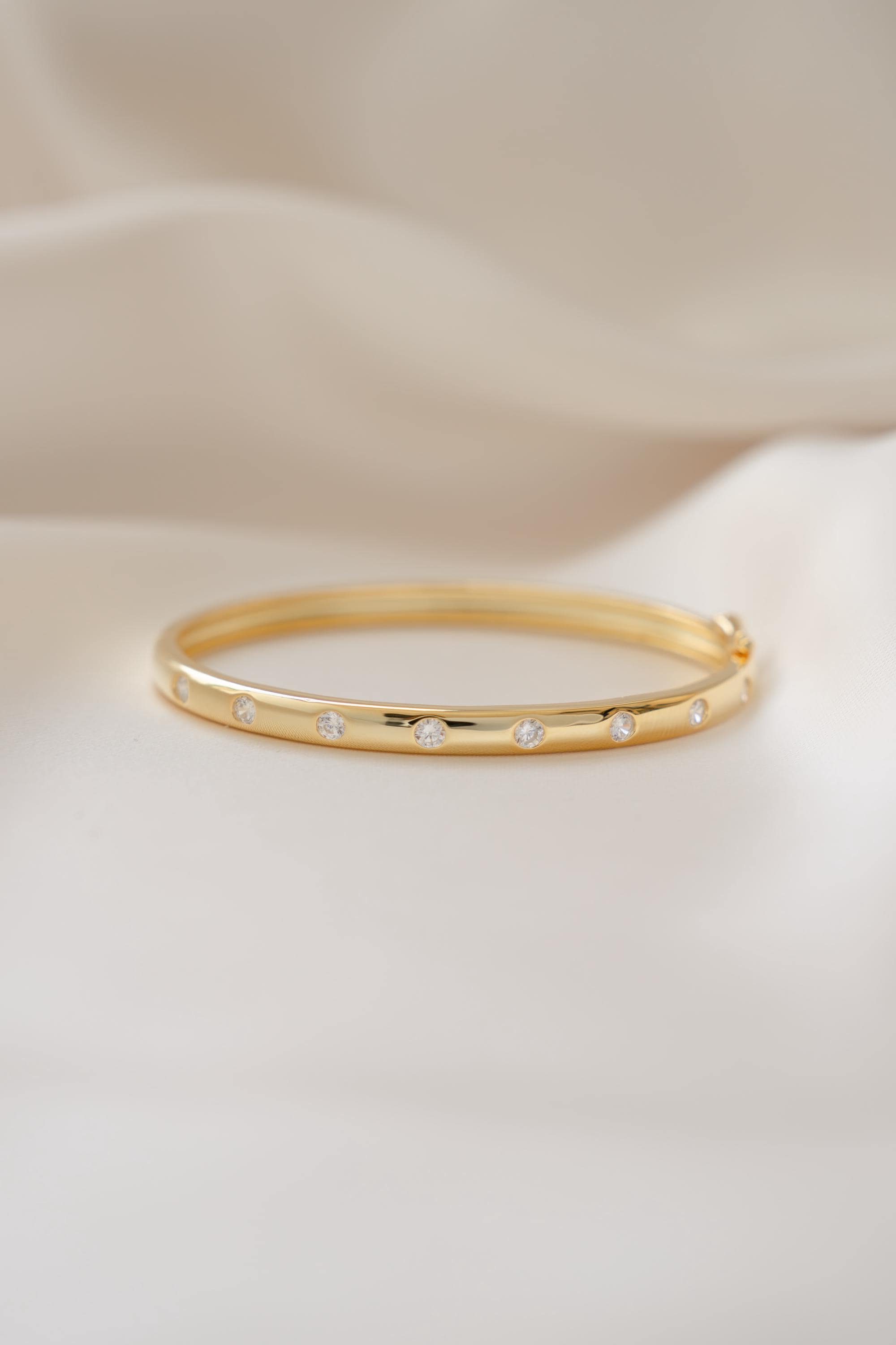 Bangle Bracelet, Diamond Bracelet, Statement Jewelry, Diamond Bangle, Minimalist Bracelet, Vintage Jewelry, Stacking Bracelet, Bangles