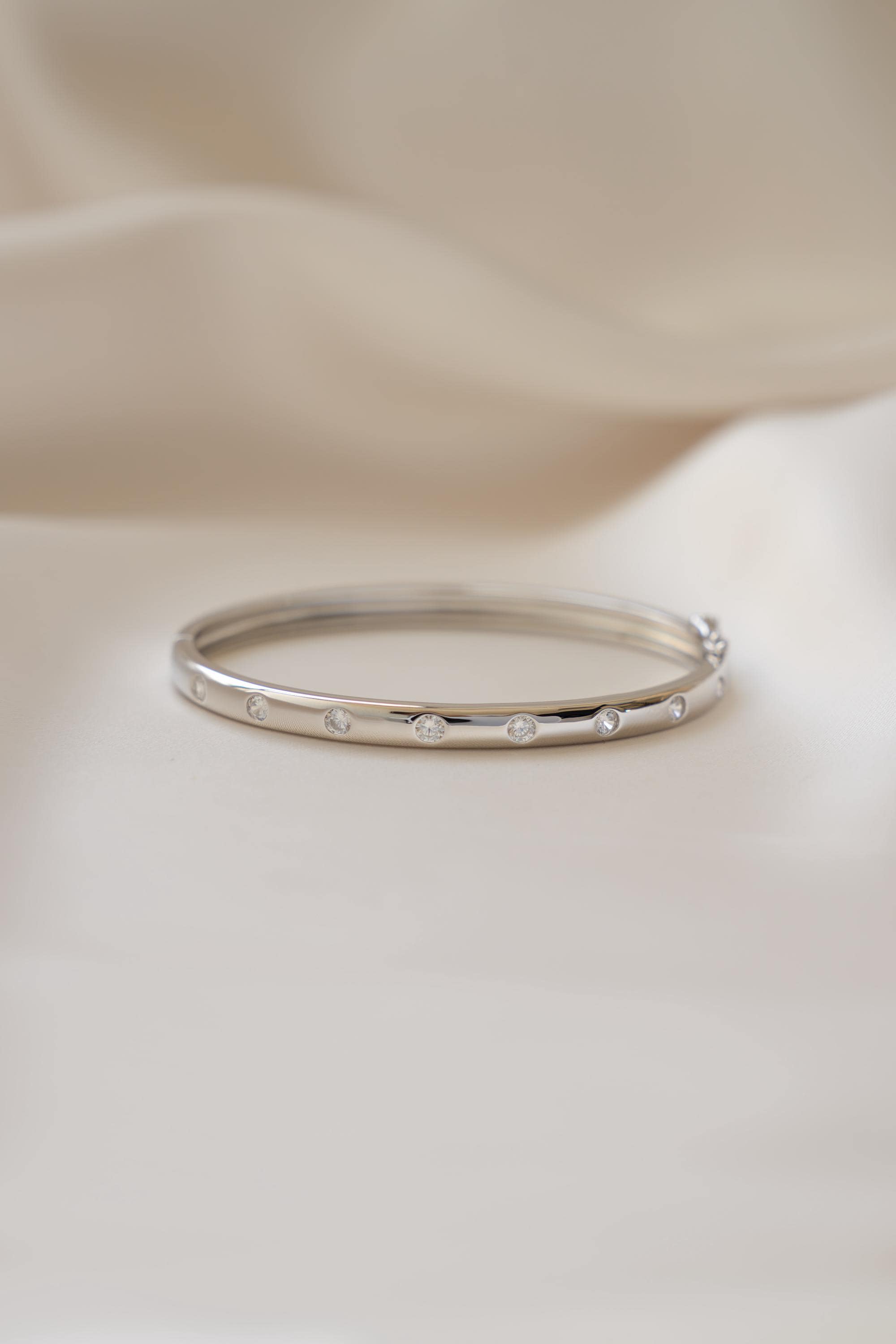Bangle Bracelet, Diamond Bracelet, Statement Jewelry, Diamond Bangle, Minimalist Bracelet, Vintage Jewelry, Stacking Bracelet, Bangles
