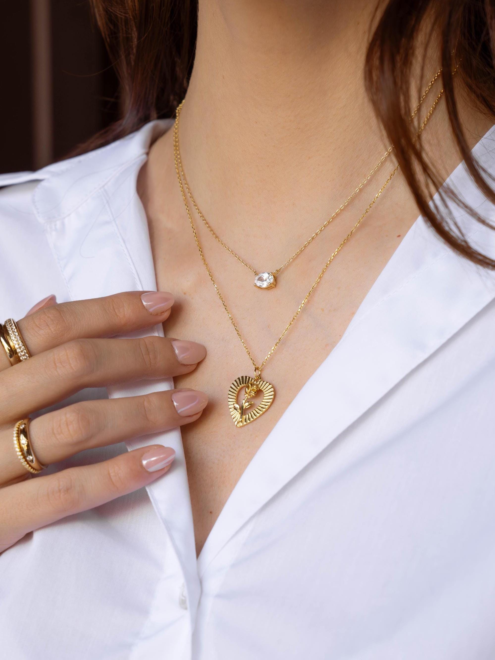 Heart Pendant Necklace by Sami Jewels, Rose Necklace, Heart Necklace, Statement Necklace, Charm Necklace, Vintage Necklace, Heart Medallion
