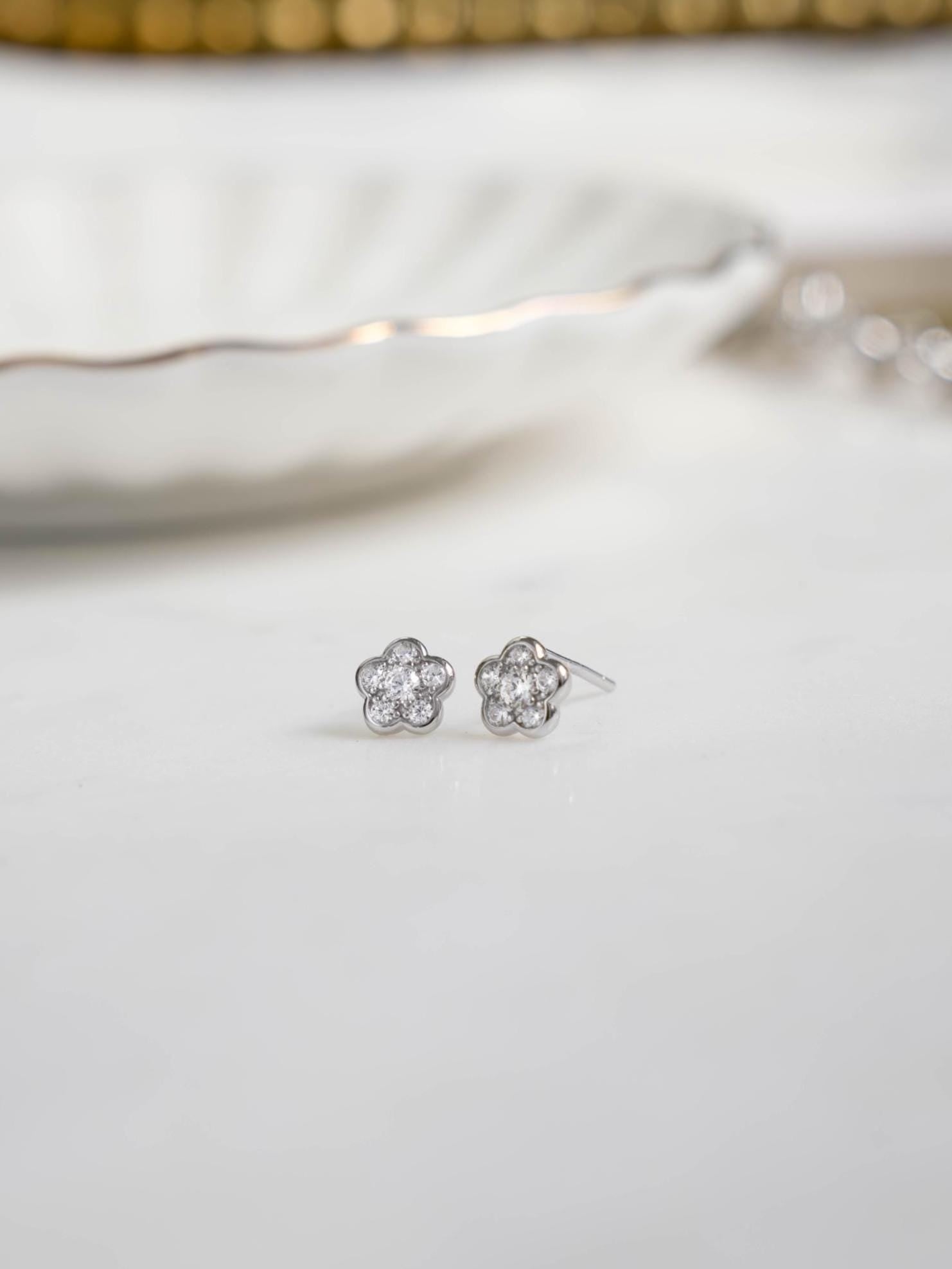 Floral Earrings by Sami Jewels, Stud Earrings, Diamond Earrings, Cartilage Earring, Dainty Earrings, Tiny Earrings, Minimalist Earrings,