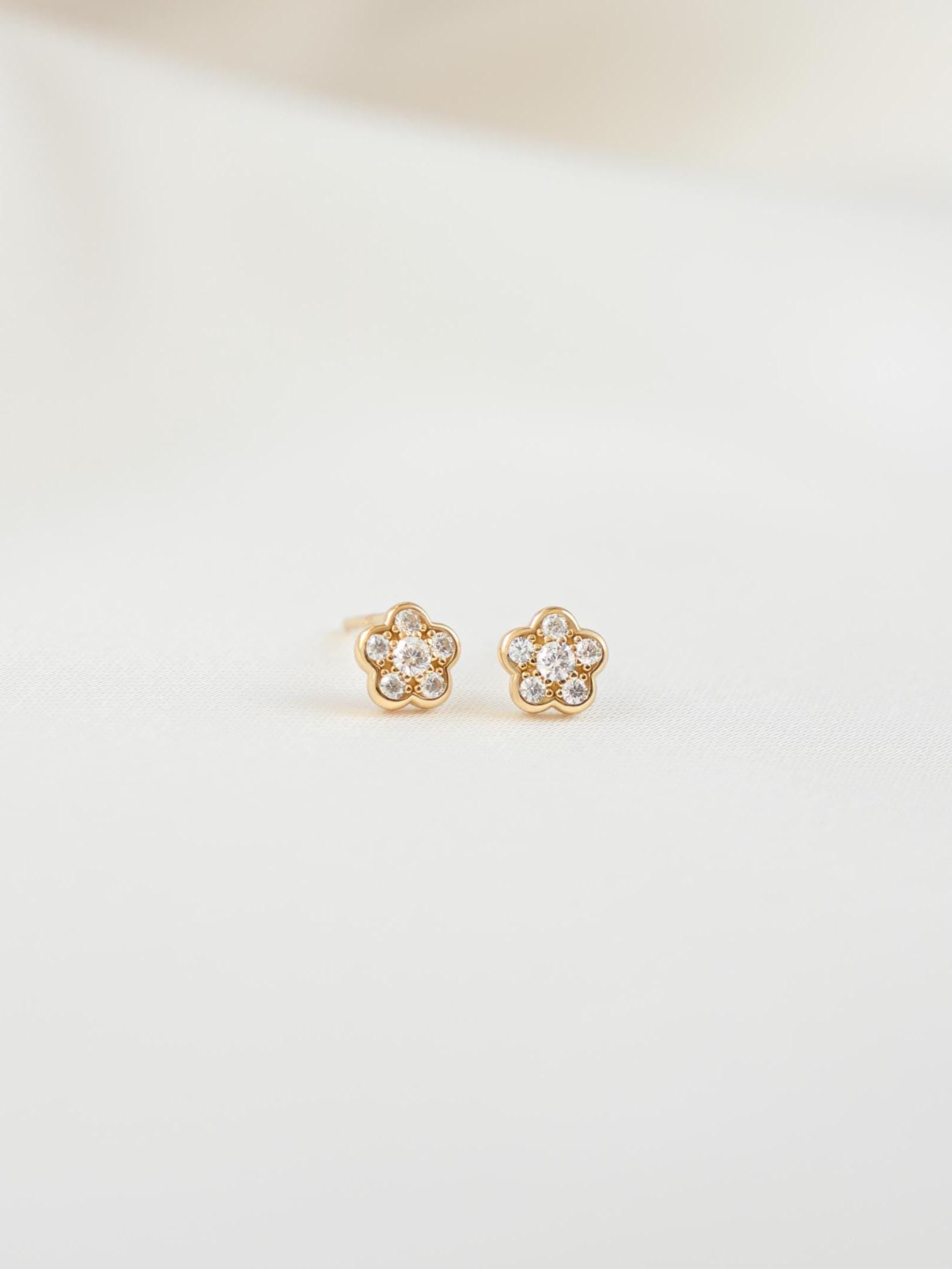 Floral Earrings by Sami Jewels, Stud Earrings, Diamond Earrings, Cartilage Earring, Dainty Earrings, Tiny Earrings, Minimalist Earrings,