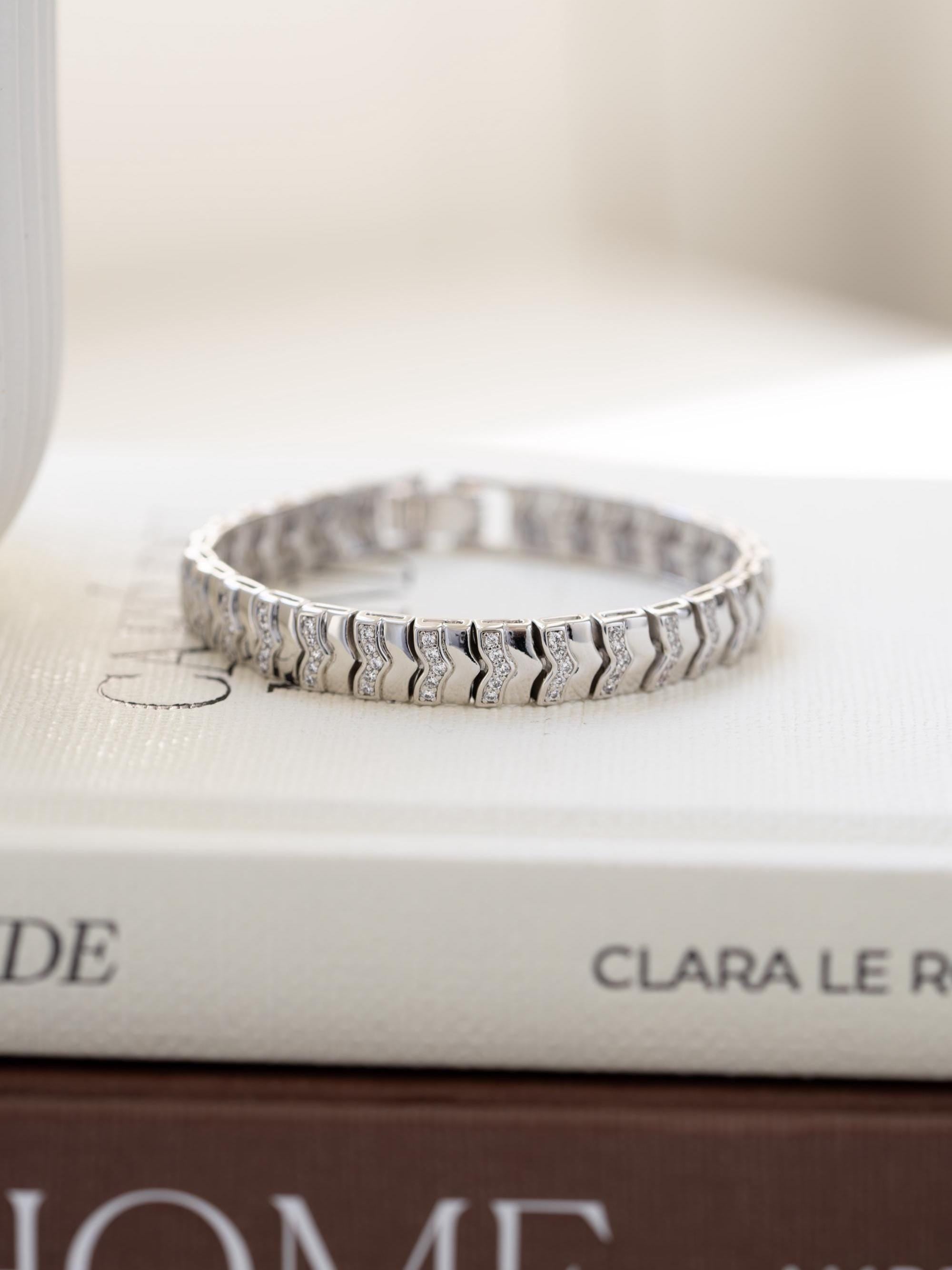 Chevron Chain Bracelet by Sami Jewels, Diamond Bracelet, Statement Bracelet, Minimalist Bracelet, Stacking Bracelet