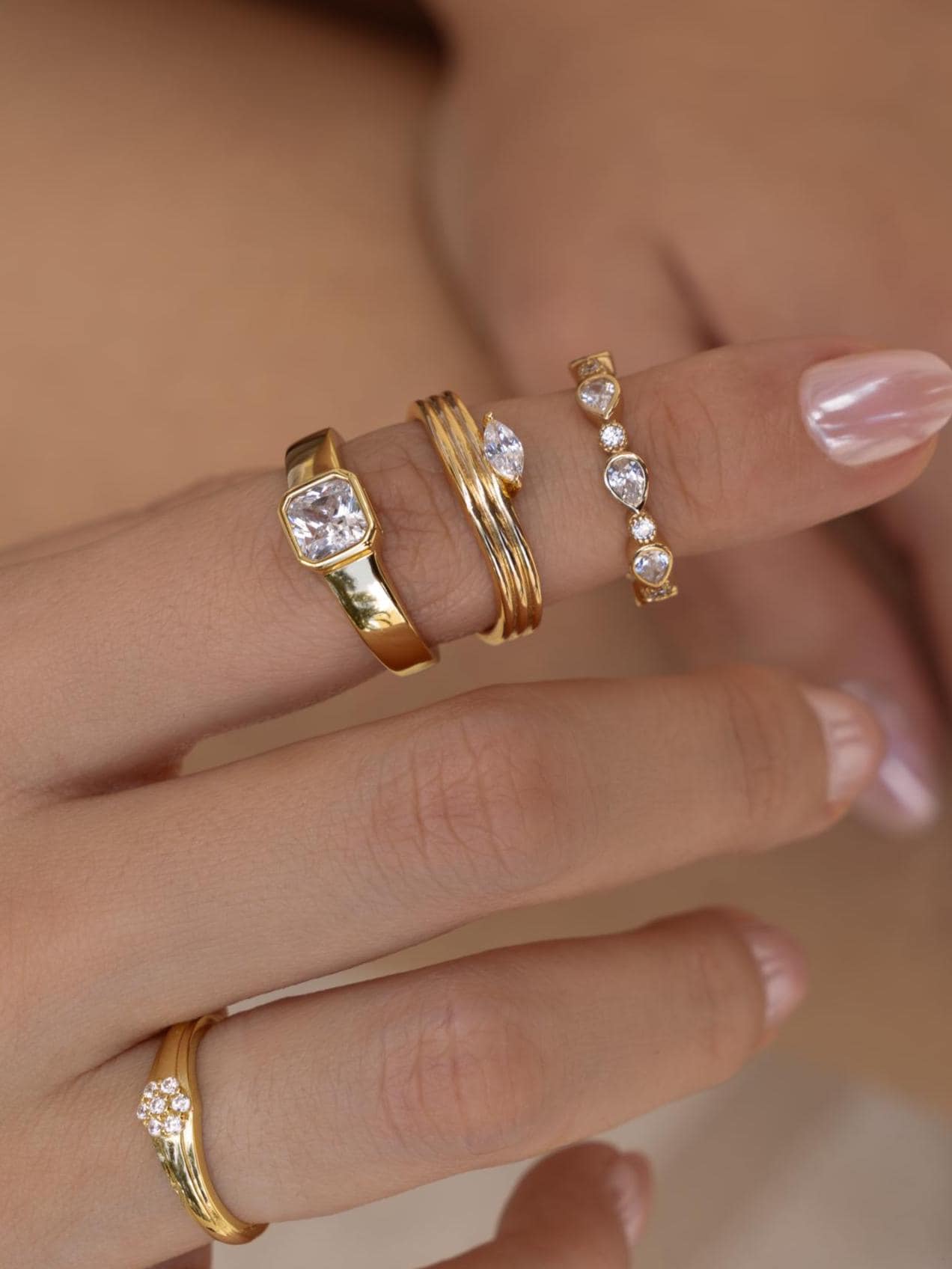 Bezel Set Dome Ring by Sami Jewels, Square Ring, Diamond Ring, Stackable Rings, Radiant Cut Diamond, Chunky Rings, Statement Ring