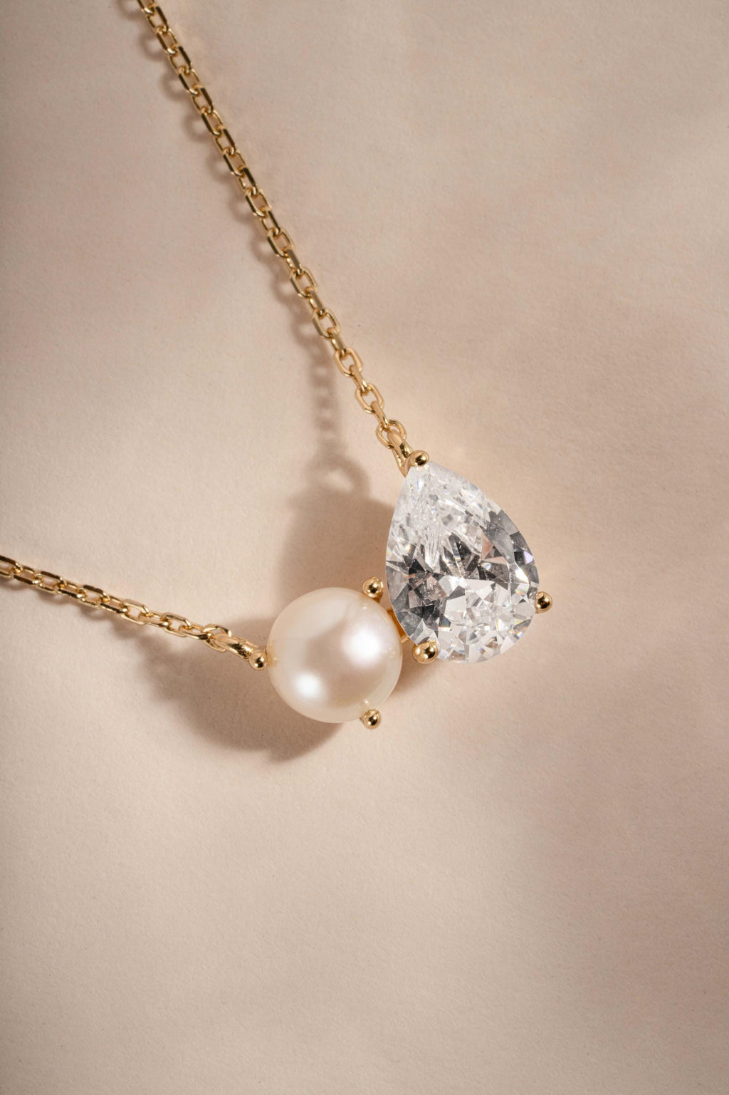 Toi et Moi Necklace, Pearl and Diamond Necklace, Tear Drop Charm Necklace, Pearl Pendant Necklace, Bridal Necklace, Bridesmaid Jewelry