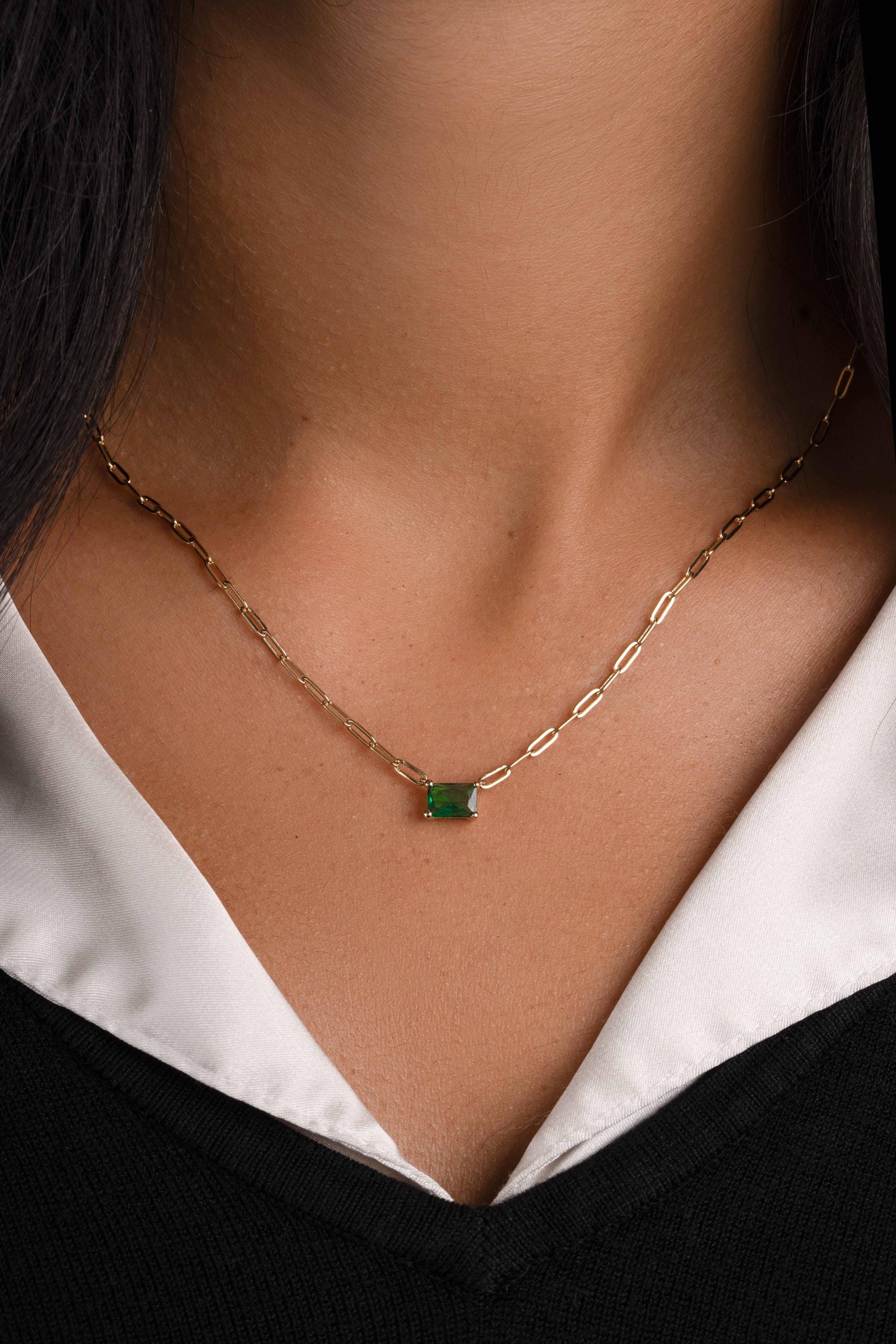 Emerald Baguette Necklace, Green Pendant Necklace, Baguette Necklace, Gemstone Necklace, Paperclip Chain Necklace, Birthstone Necklace