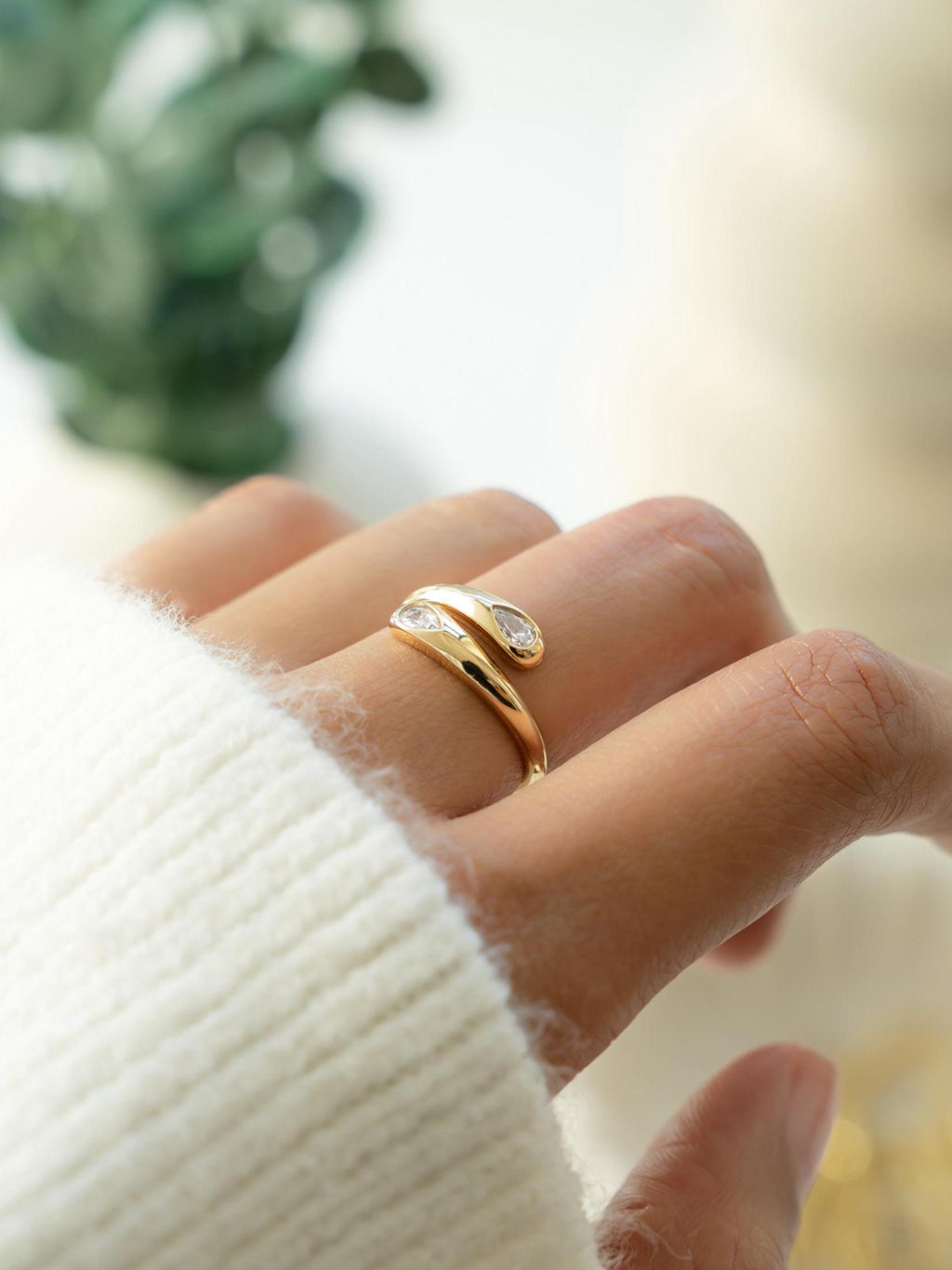 Pear Bypass Ring by Sami Jewels, Spiral Ring Design in Sizes 4-10, Pear Ring, Statement Ring, Minimalist Ring