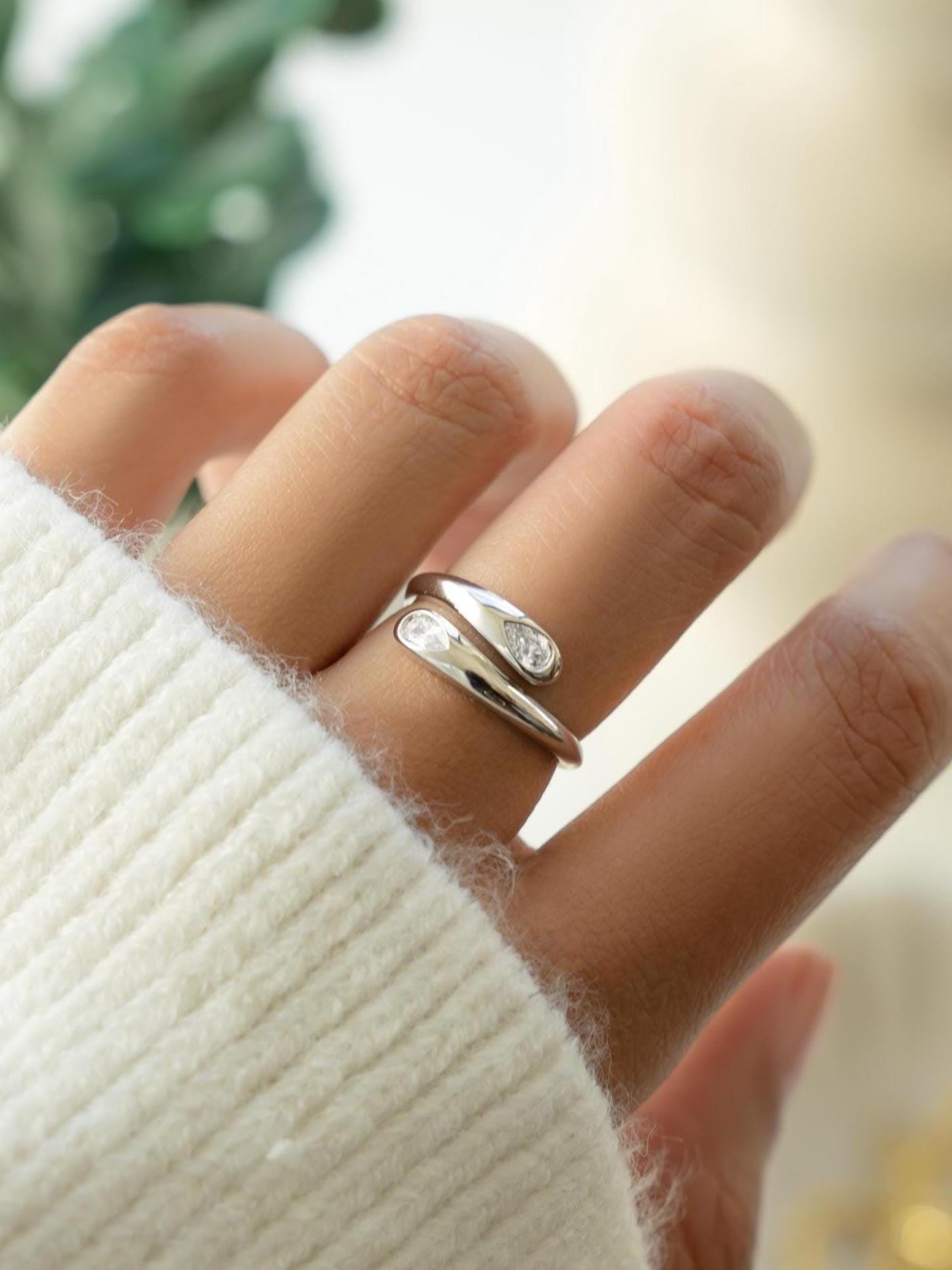 Pear Bypass Ring by Sami Jewels, Spiral Ring Design in Sizes 4-10, Pear Ring, Statement Ring, Minimalist Ring