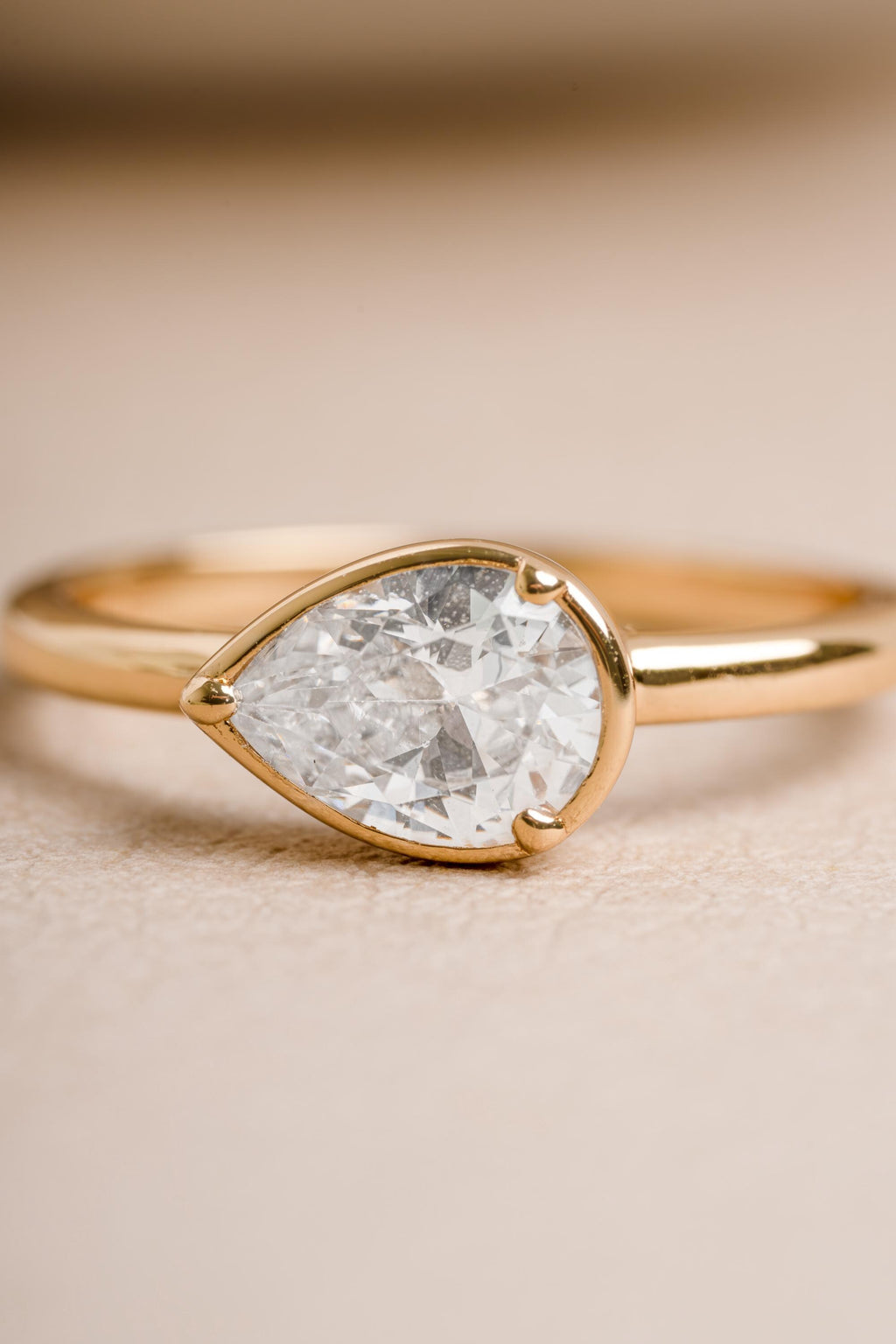 Bezel Set Pear Ring by Sami Jewels, Bezel Ring, Diamond Ring, Engagement Ring, Dainty Ring, Wedding Ring, Bridal Jewelry