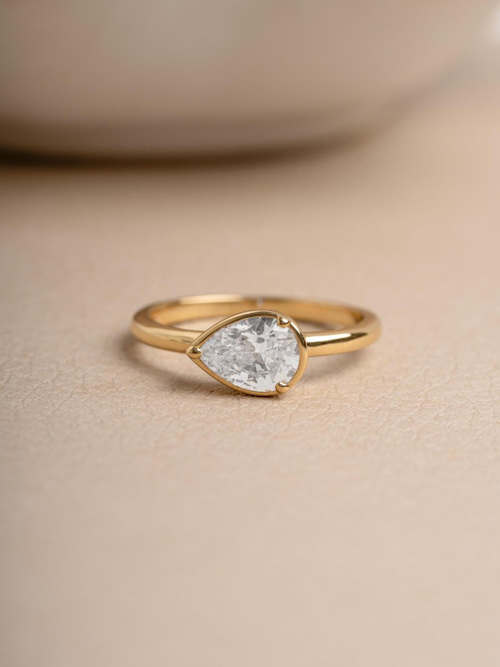 Bezel Set Pear Ring by Sami Jewels, Bezel Ring, Diamond Ring, Engagement Ring, Dainty Ring, Wedding Ring, Bridal Jewelry