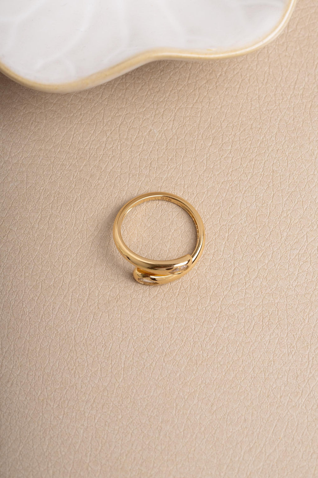 Pear Bypass Ring by Sami Jewels, Spiral Ring Design in Sizes 4-10, Pear Ring, Statement Ring, Minimalist Ring
