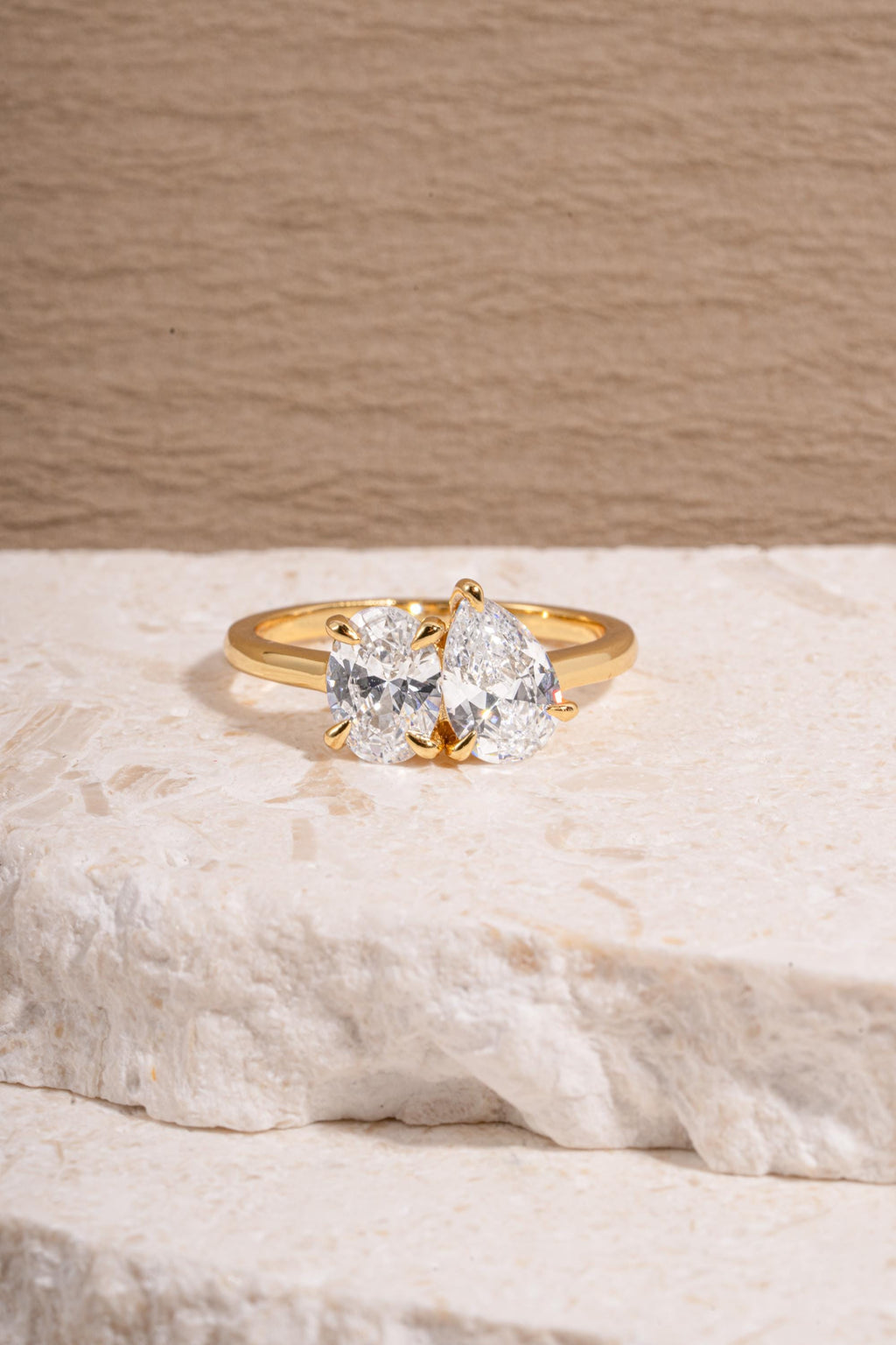 Oval Toi Et Moi Ring by Sami Jewels, Two Stone Ring, Engagement Ring, Promise Ring, Bridal Jewelry, Wedding Jewelry,