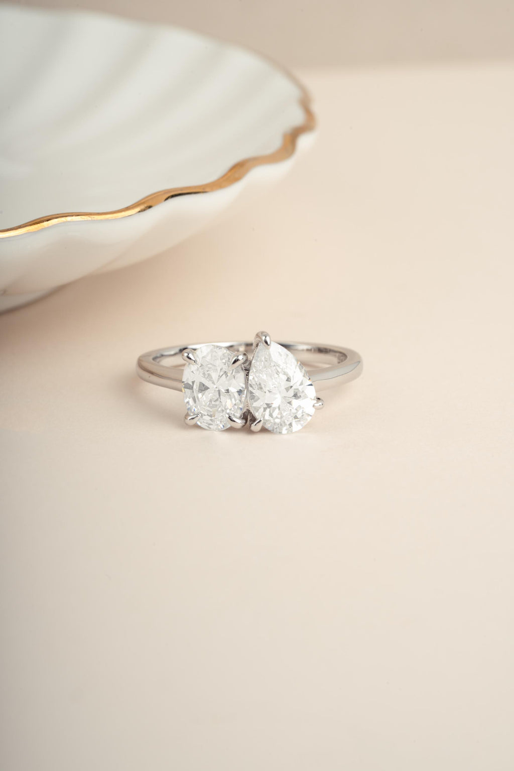 Oval Toi Et Moi Ring by Sami Jewels, Two Stone Ring, Engagement Ring, Promise Ring, Bridal Jewelry, Wedding Jewelry,