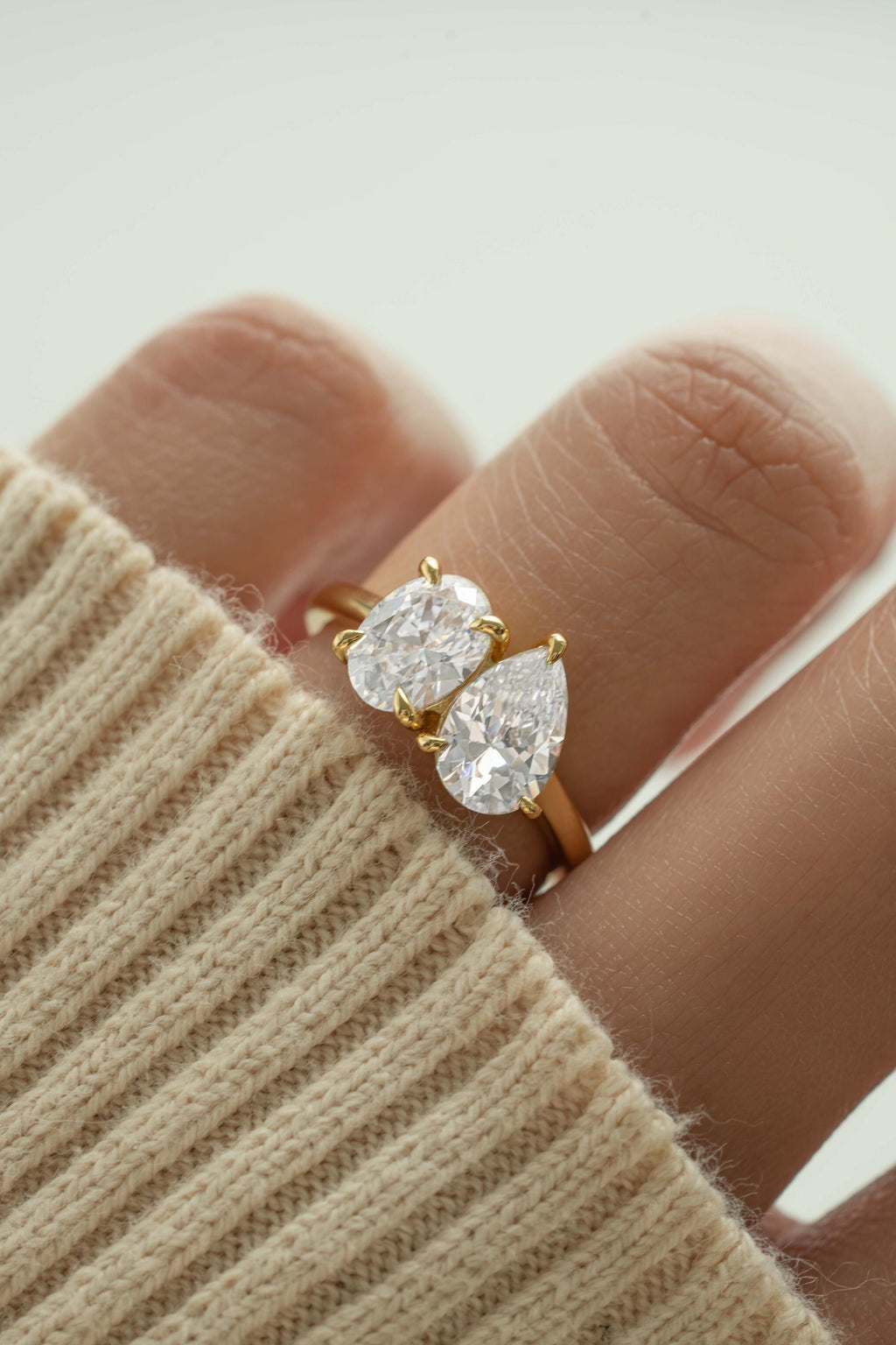 Oval Toi Et Moi Ring by Sami Jewels, Two Stone Ring, Engagement Ring, Promise Ring, Bridal Jewelry, Wedding Jewelry,