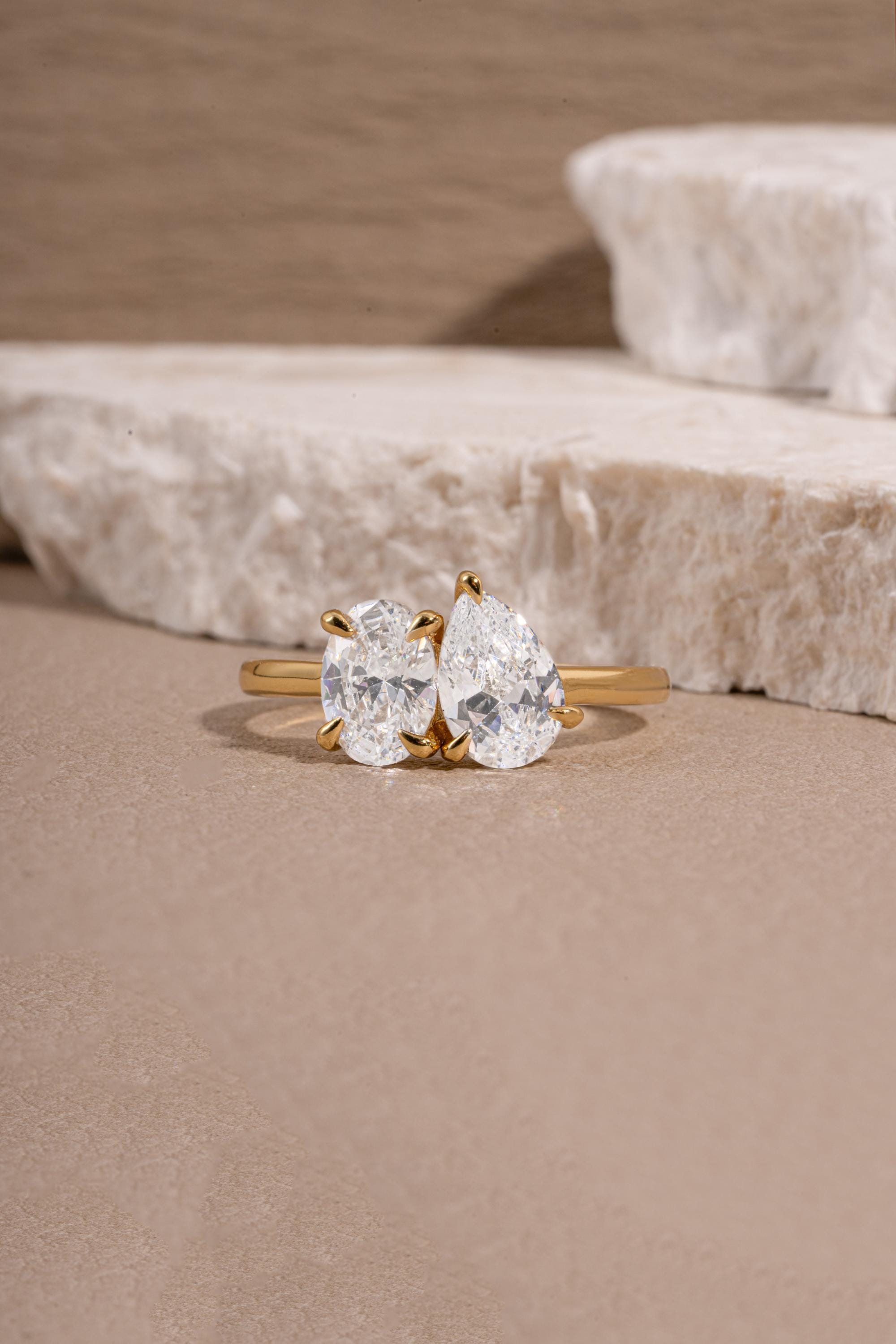 Oval Toi Et Moi Ring by Sami Jewels, Two Stone Ring, Engagement Ring, Promise Ring, Bridal Jewelry, Wedding Jewelry,