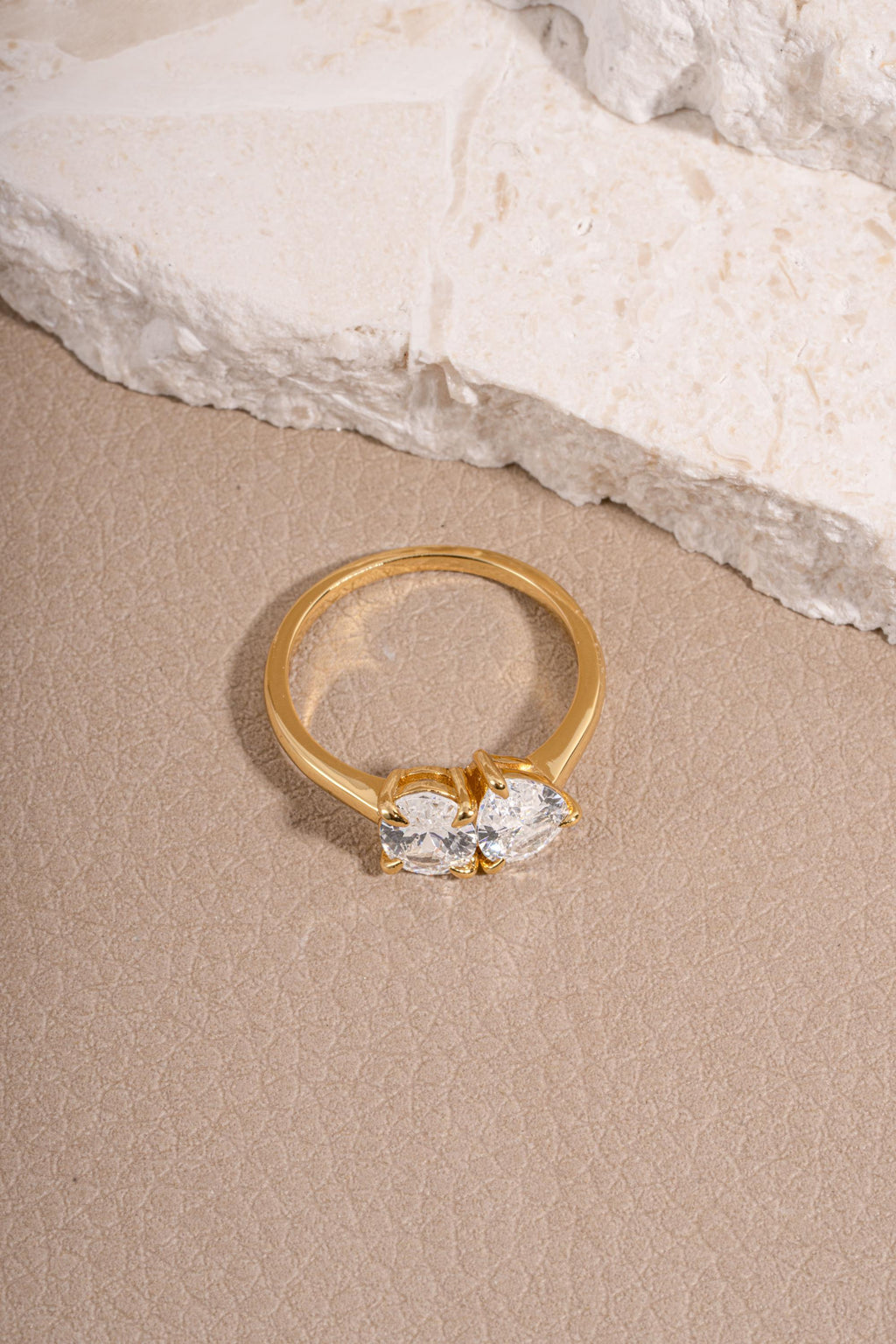 Oval Toi Et Moi Ring by Sami Jewels, Two Stone Ring, Engagement Ring, Promise Ring, Bridal Jewelry, Wedding Jewelry,