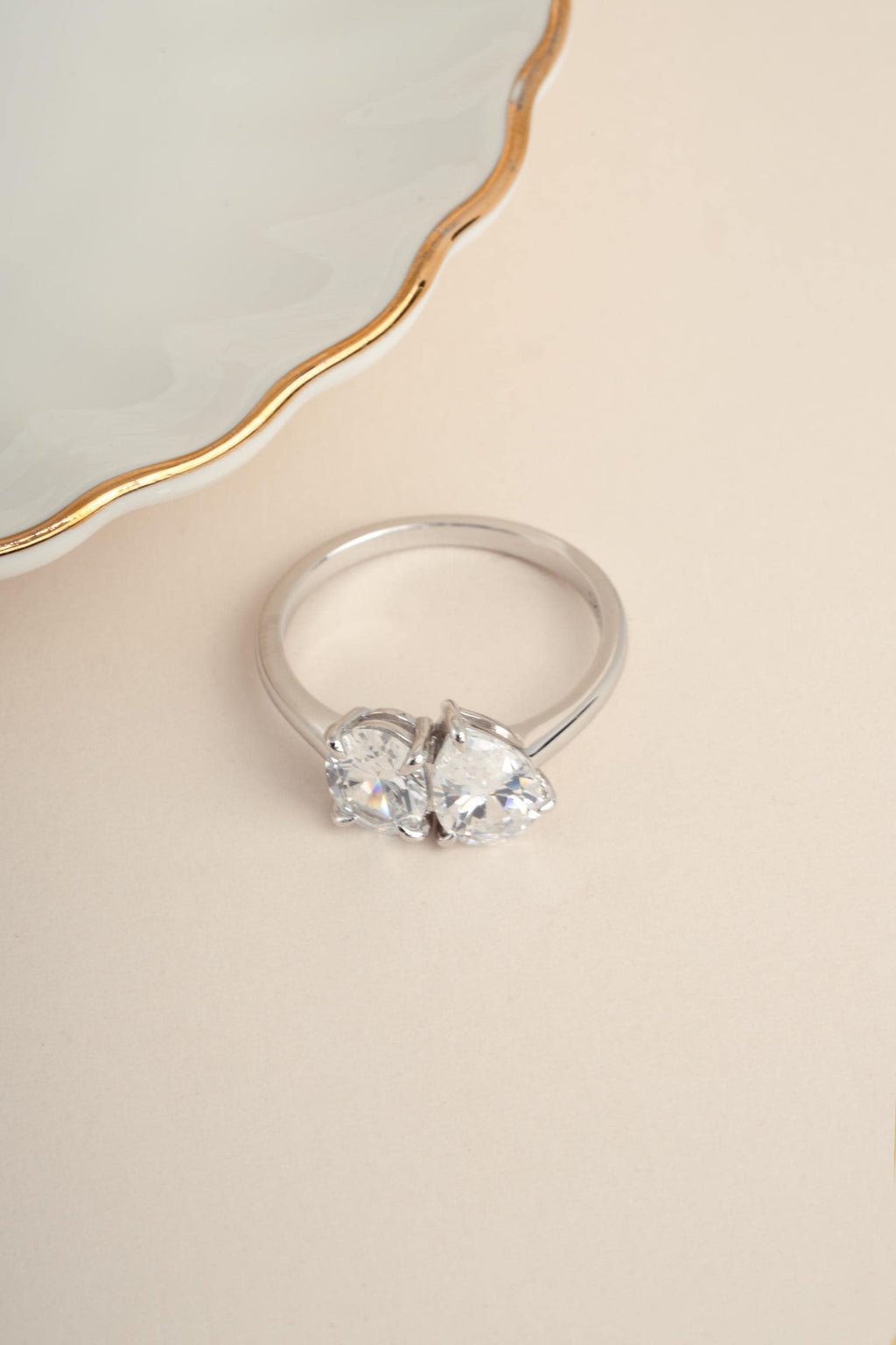Oval Toi Et Moi Ring by Sami Jewels, Two Stone Ring, Engagement Ring, Promise Ring, Bridal Jewelry, Wedding Jewelry,