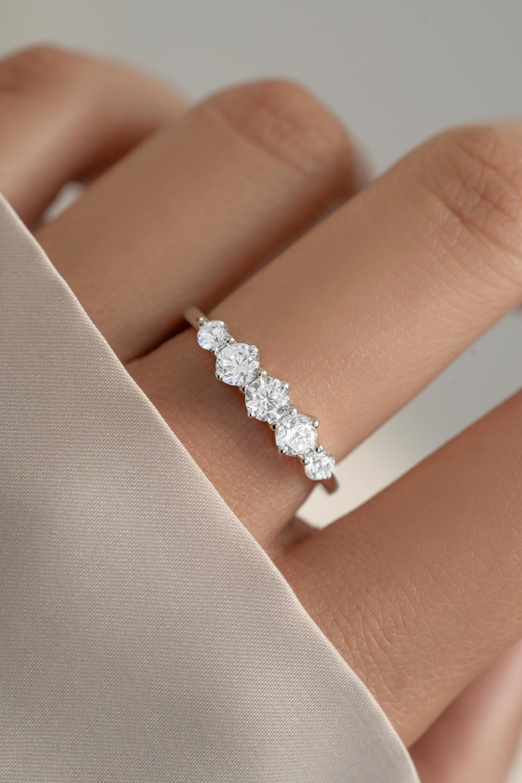 Graduated 5 Stone Ring by Sami Jewels, Wedding Band, Promise Ring, Stackable Rings, Diamond Ring, Dainty Ring, Wedding Ring, Bridal Jewelry
