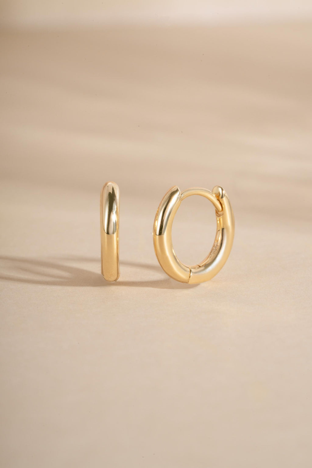 14K Solid Gold Simple Huggie Earrings by Sami Jewels, Small Hoop Earrings, Minimalist Earrings, 14K Gold Jewelry, Fine Jewelry