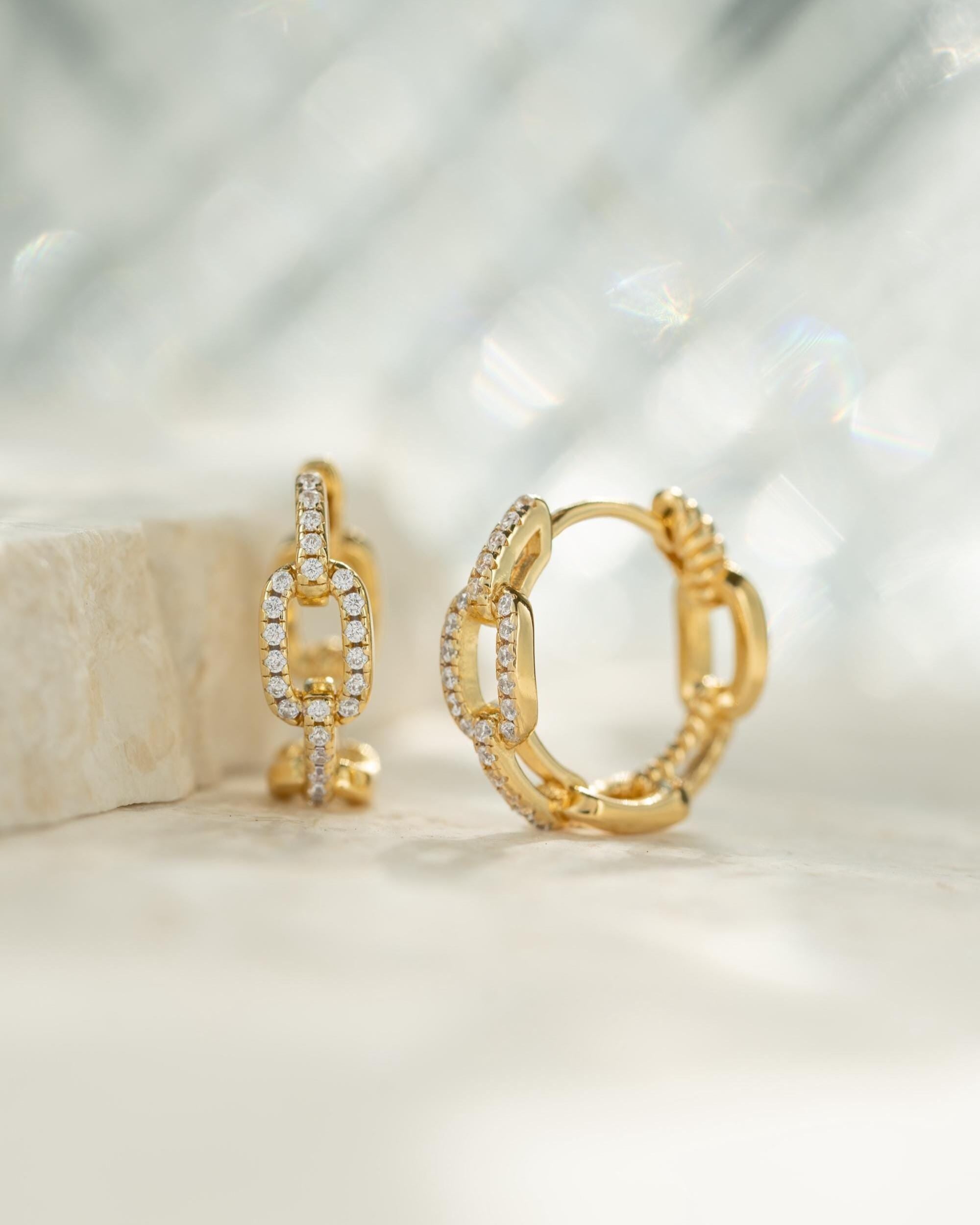 Small Hoop Earrings, Huggie Earrings, Chain Link Design